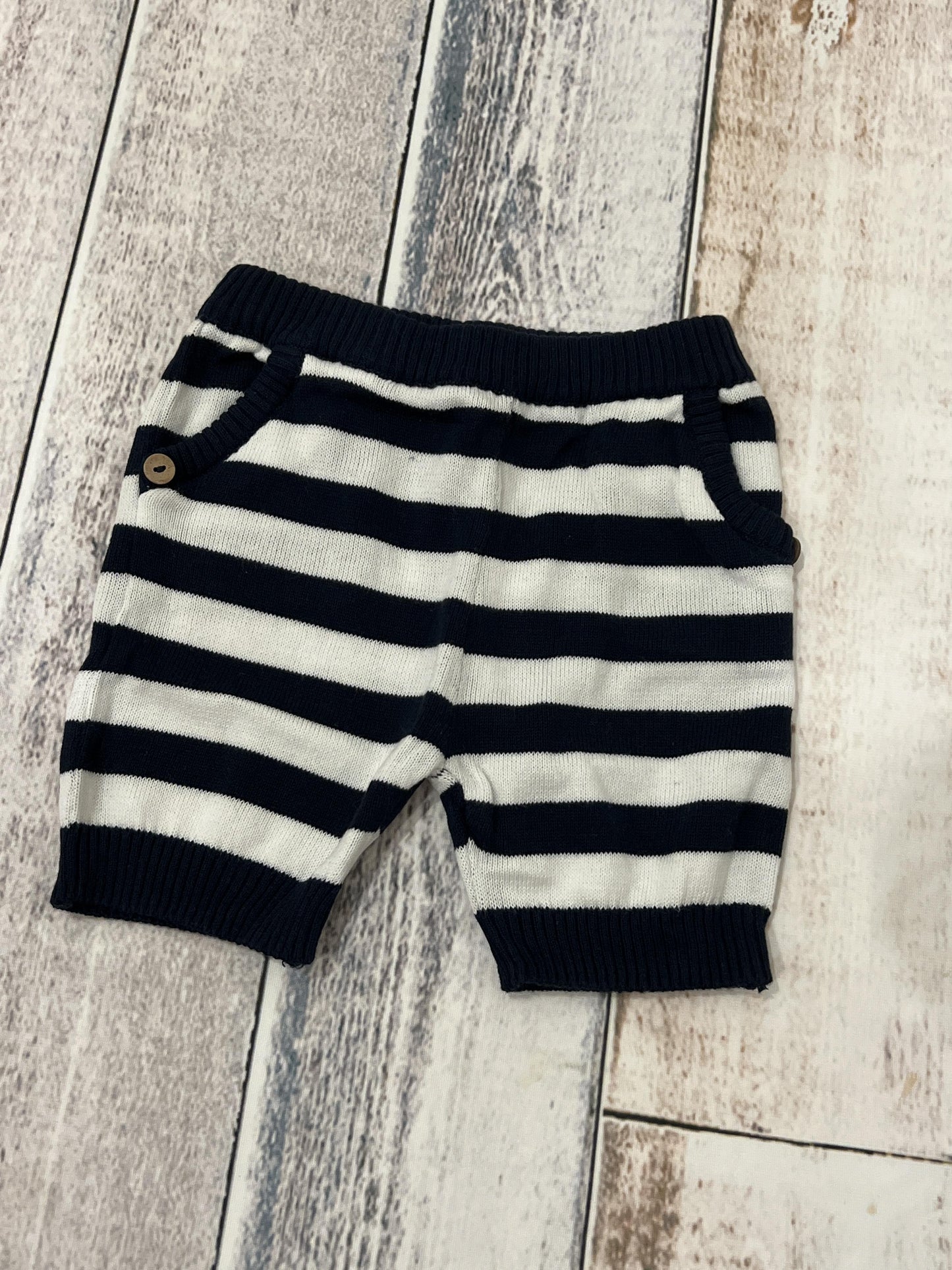 Viverano Boys Navy Blue | White | Stripe Shorts Size: 6-12 months Navy Blue | White | Stripe