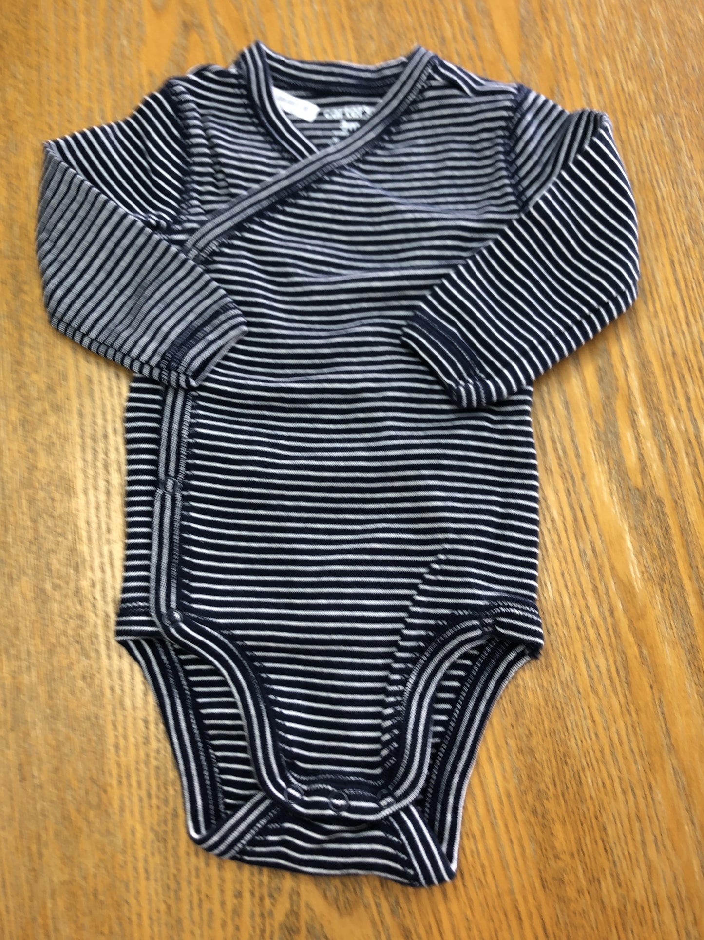 Carters Boys Navy Blue | White | Striped Onesie Size: 3 months Navy Blue | White | Striped