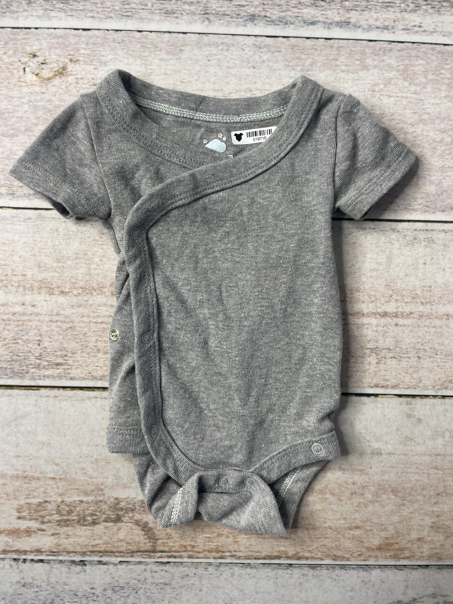 Cloud Island Unisex Onesie Size: Newborn