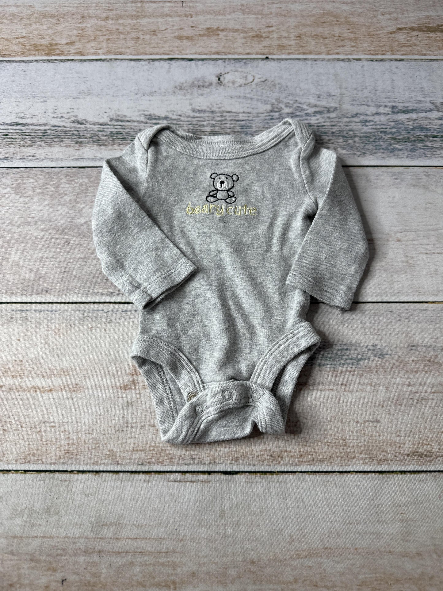 Unisex Onesie Size: Newborn