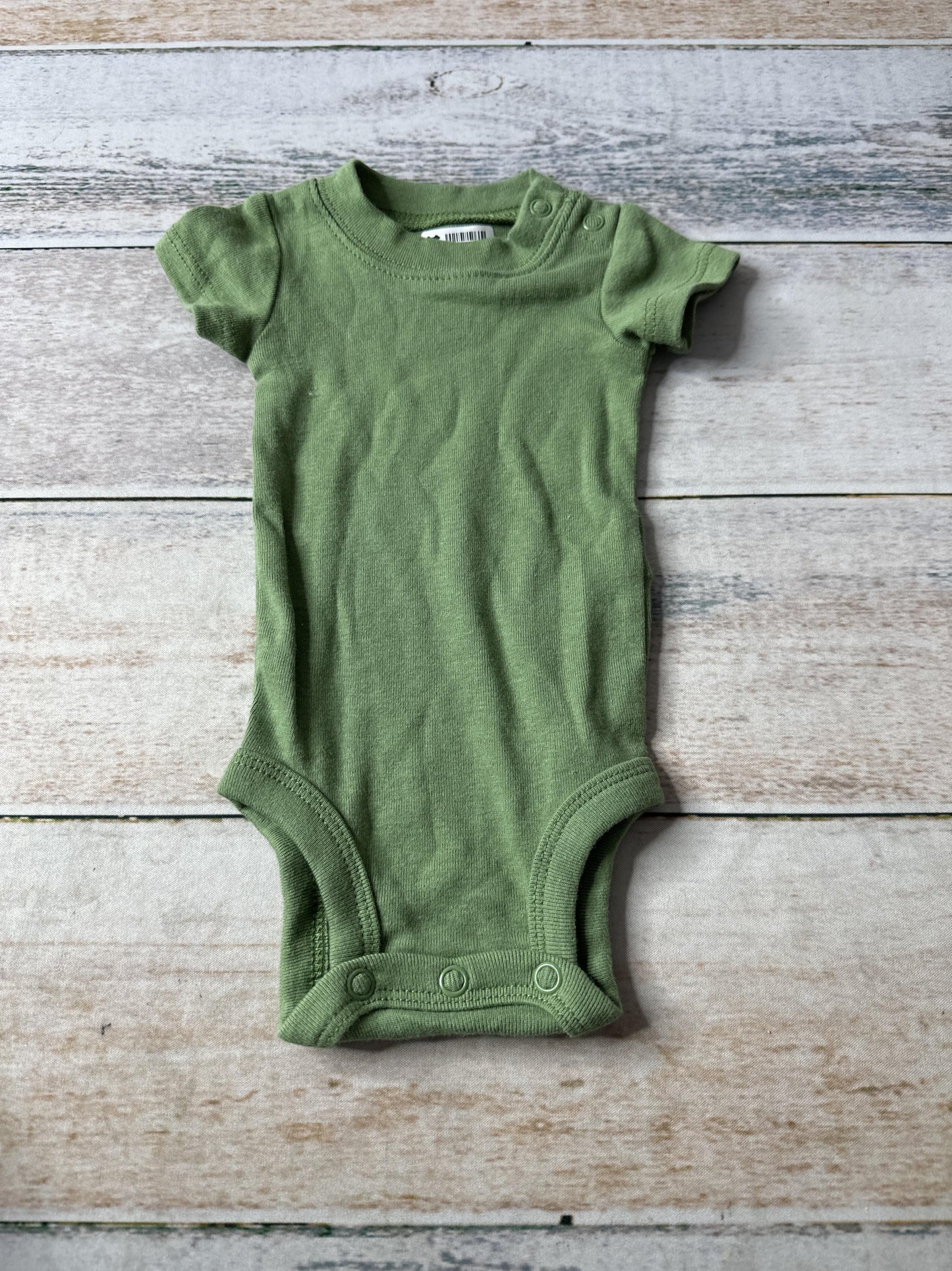 Unisex Onesie Size: Newborn