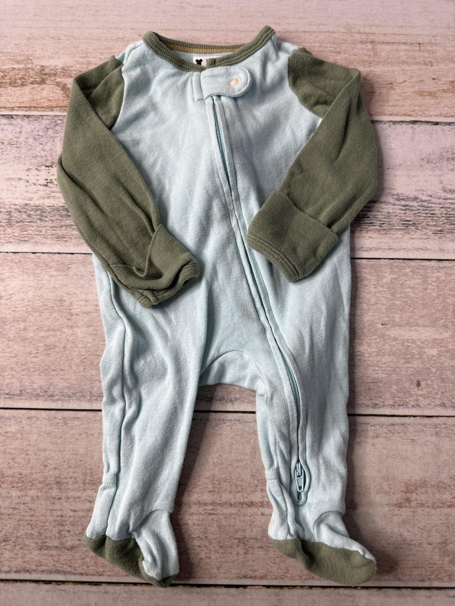 Unisex Pajamas Size: Newborn