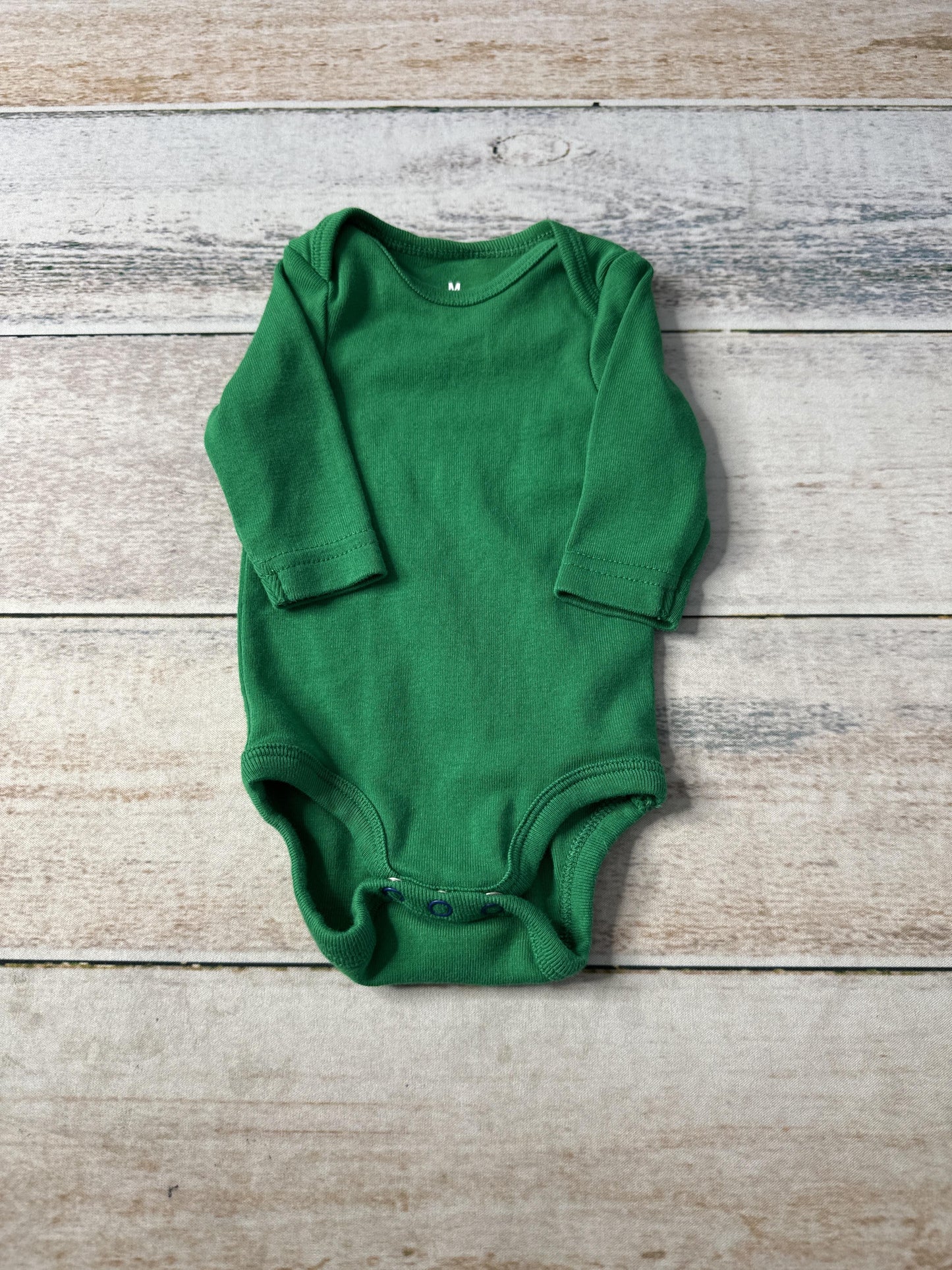 Unisex Onesie Size: Newborn