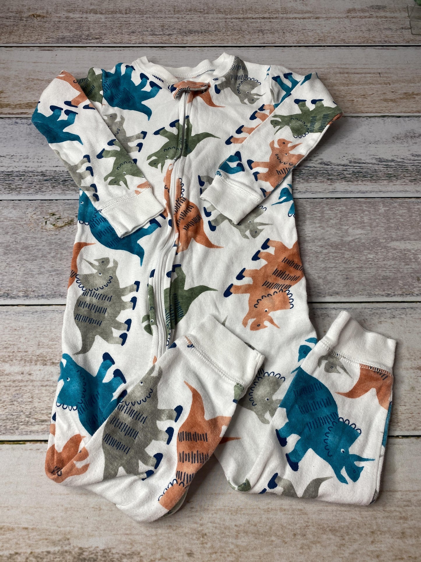 Carters Boys orange | Dinosaur | White Pajamas Size: 2T orange | Dinosaur | White