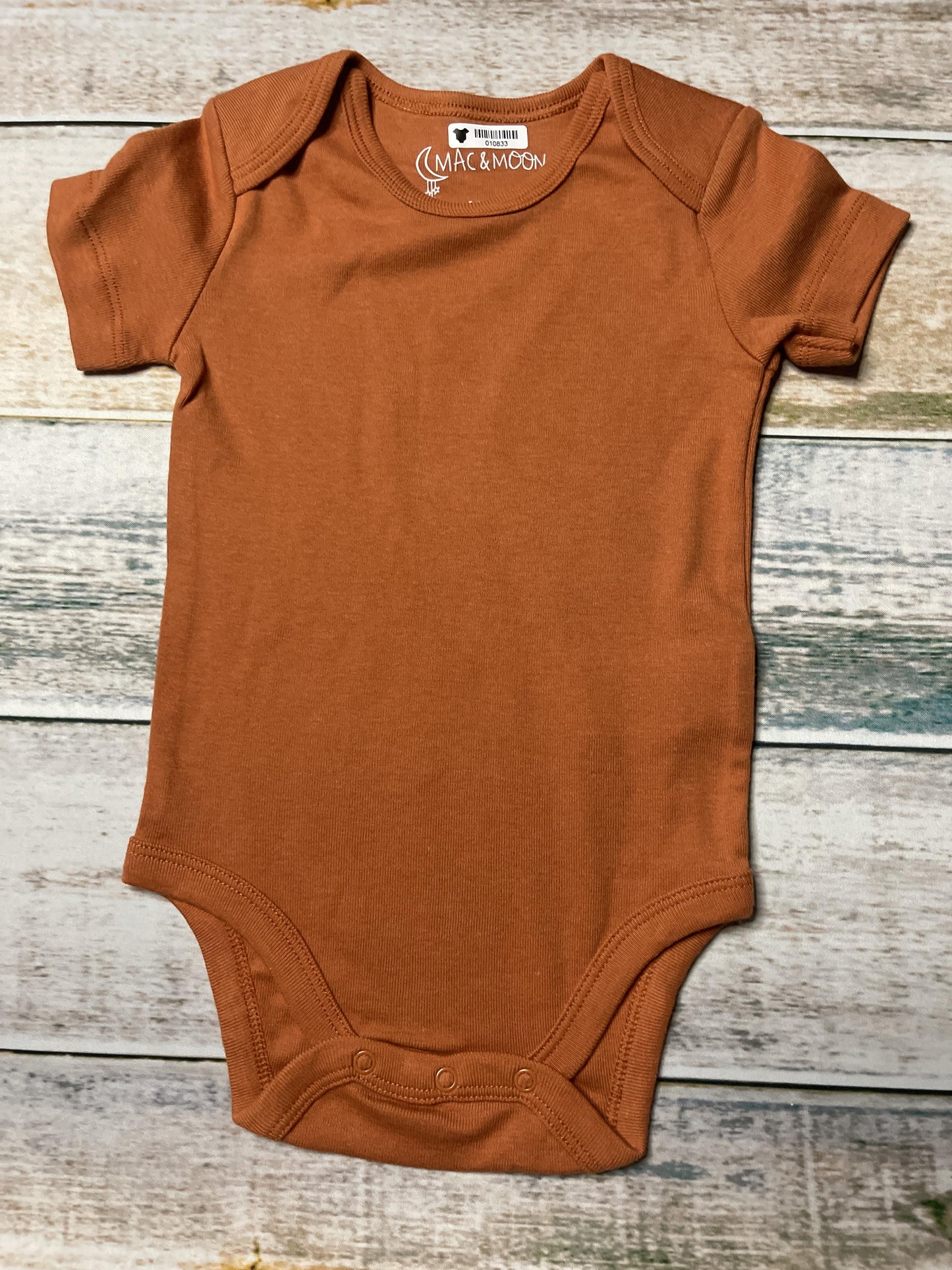 Mac & Moon Unisex orange Onesie Size: 12 months orange