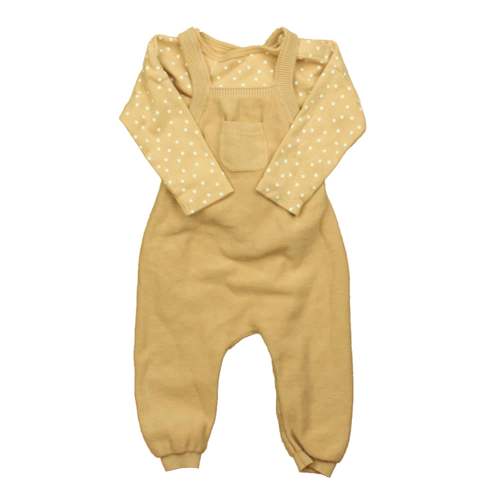 Quincy Mae Girls Peach | White Romper Size: 6-12 Months Peach | White