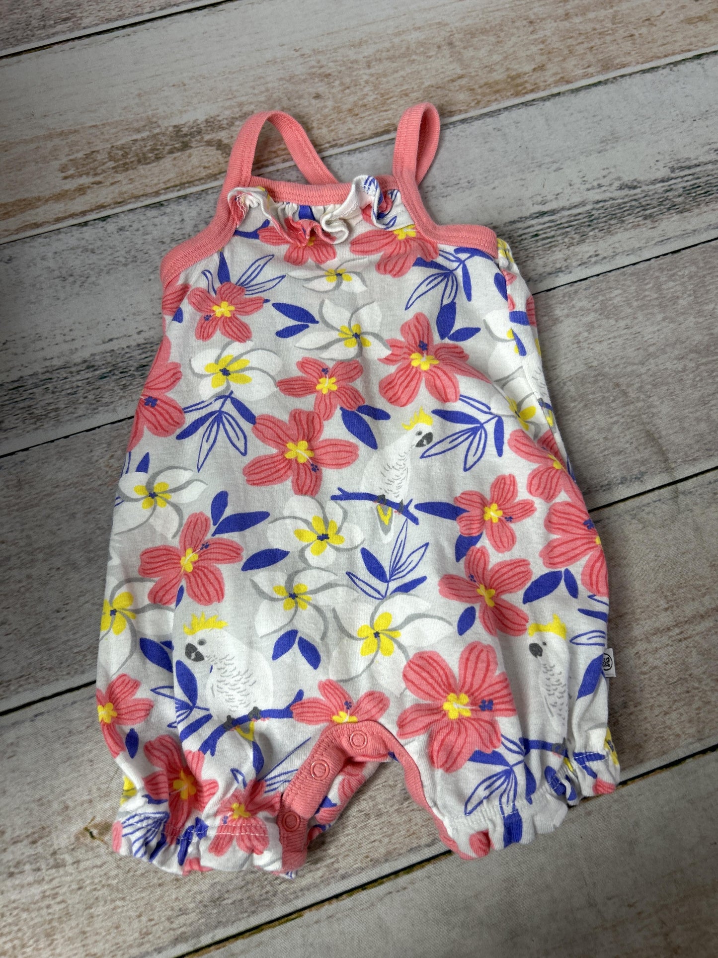 Girls Pink floral Romper Size: 0-3 months Pink floral