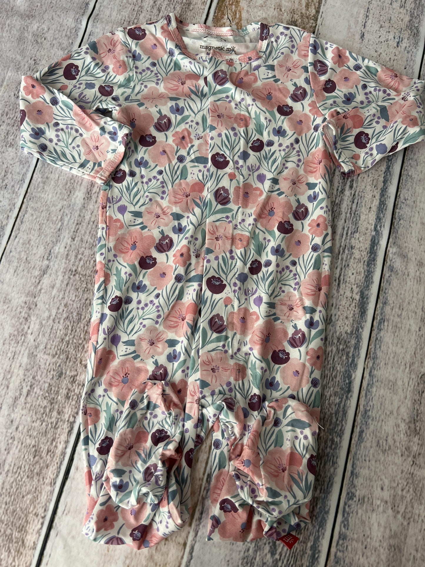 Magnetic Me Girls Pink floral Pajamas Size: 6-9 months Pink floral