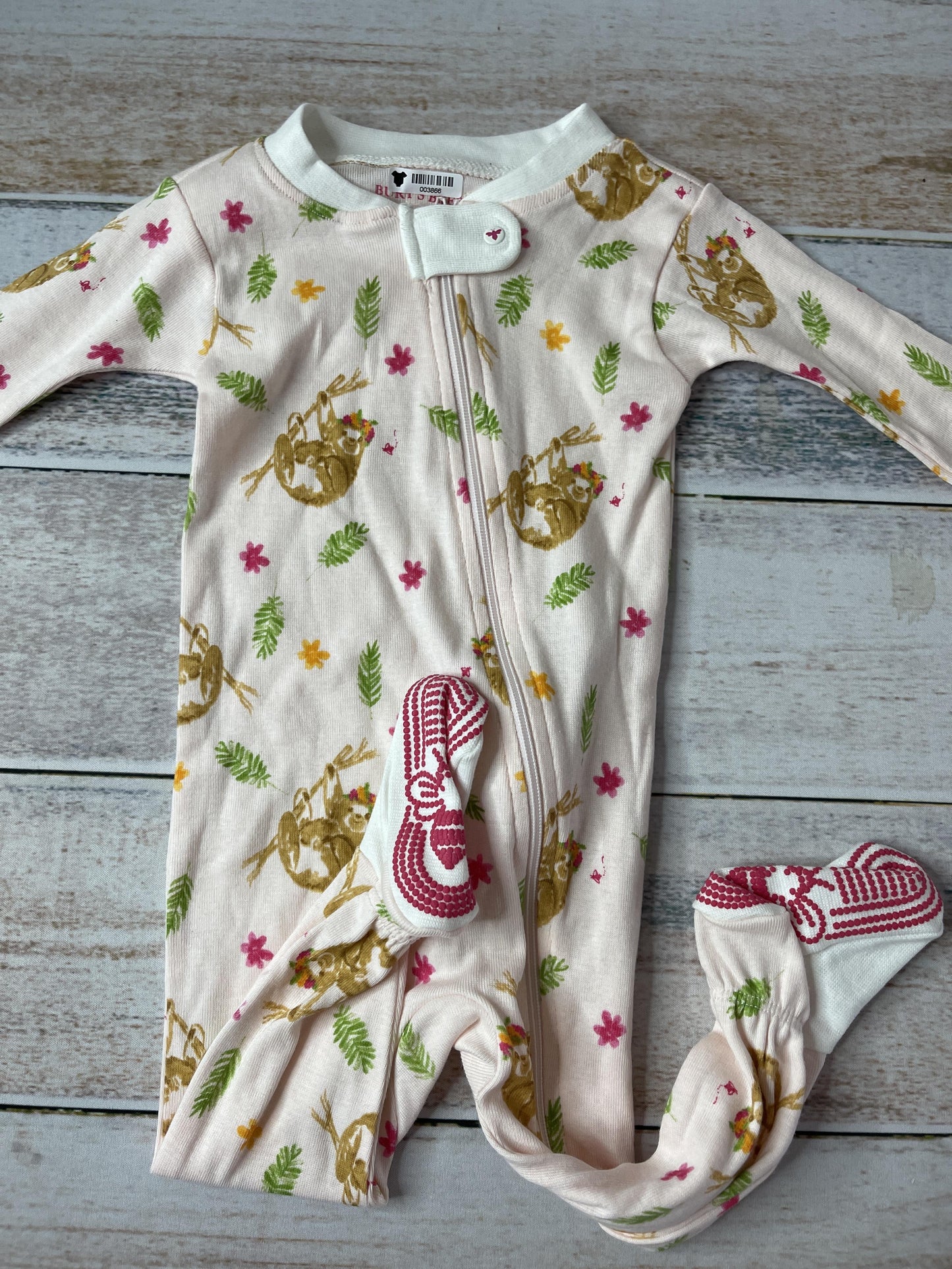 Girls pink | Flowers | animals Pajamas Size: 3-6 months pink | Flowers | animals