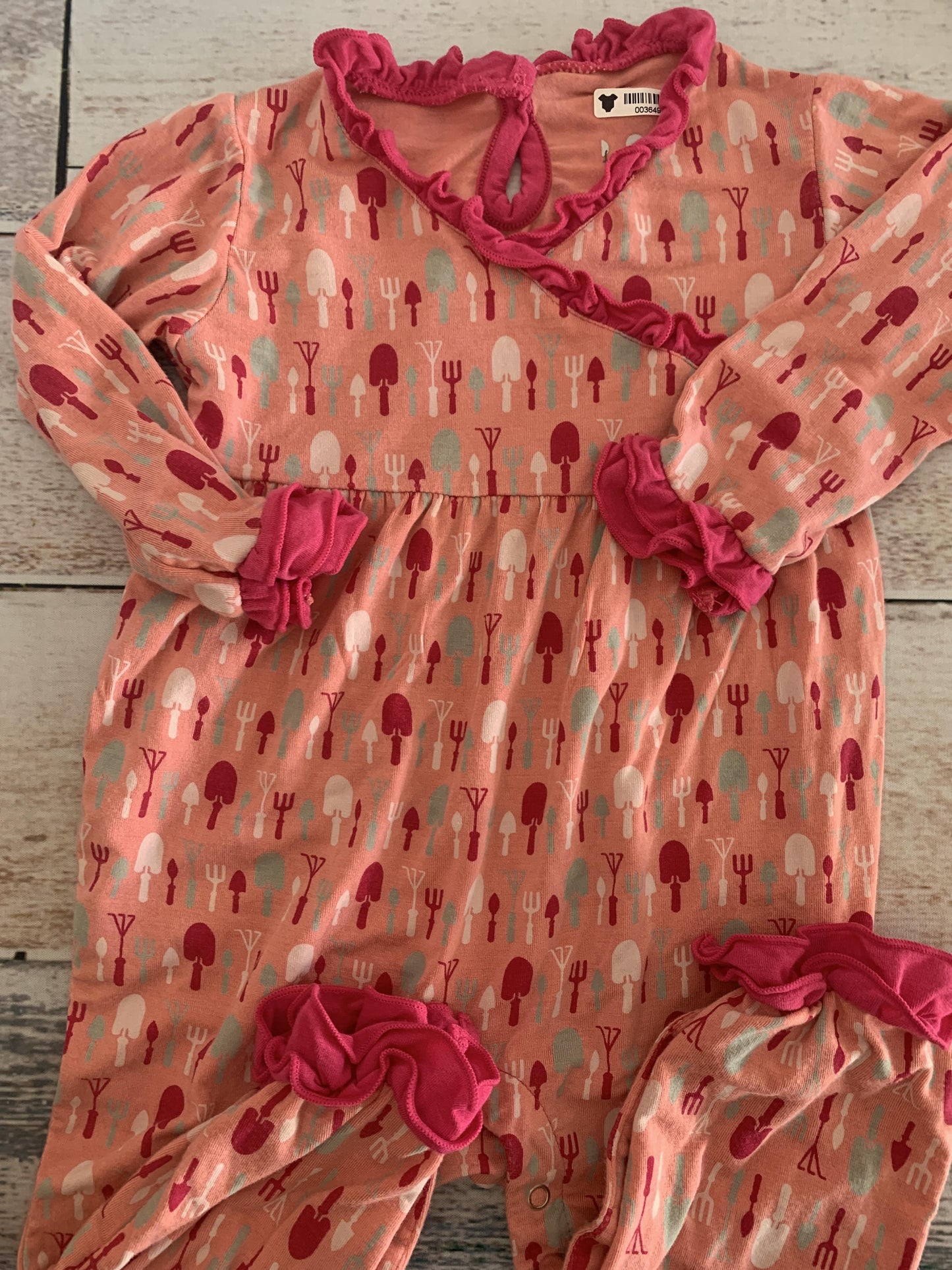 Girls pink | Pattern Long Sleeve Outfit Size: 6-12 months pink | Pattern