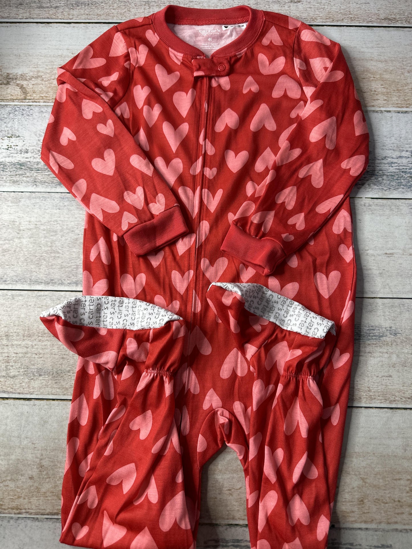 Carters Girls pink | Red Pajamas Size: 4T pink | Red