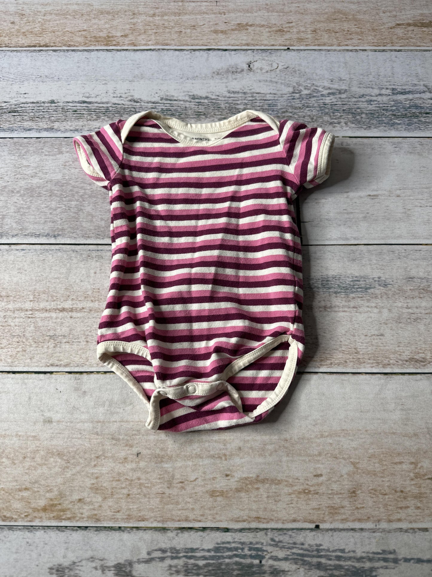 Girls pink | Stripe Onesie Size: 0-3 months pink | Stripe