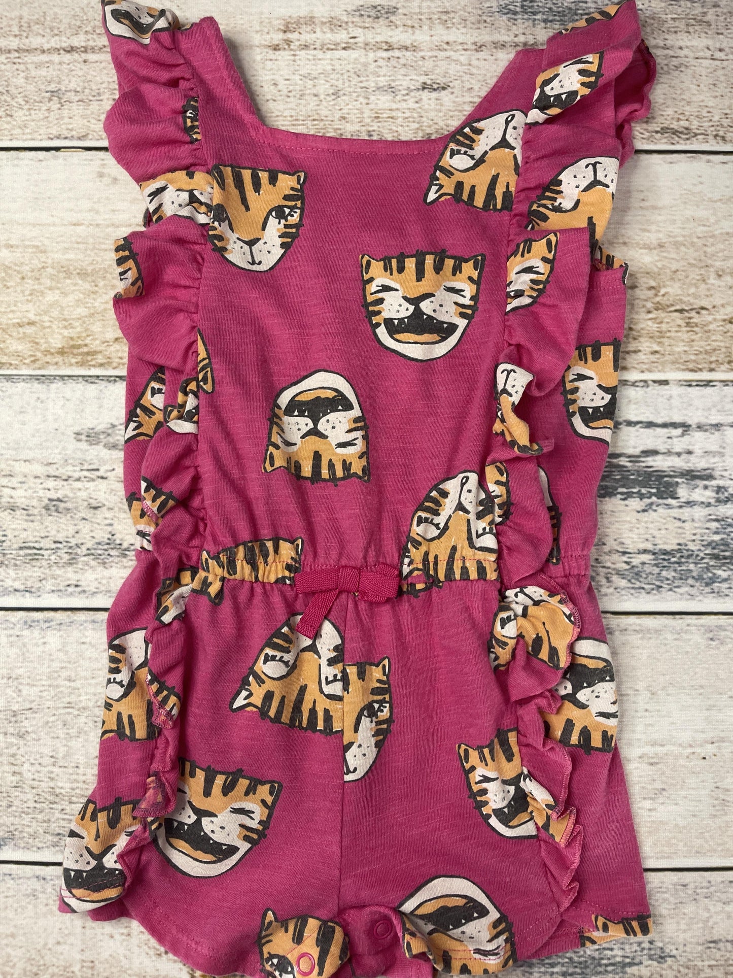 Girls pink | Tiger Romper Size: 2T pink | Tiger