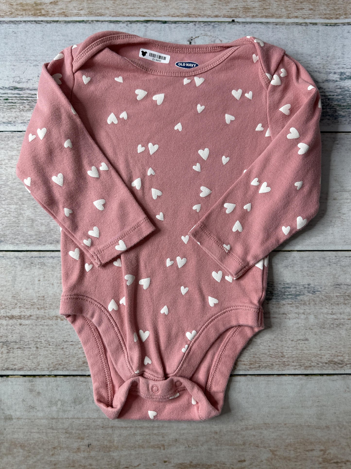 Old Navy Girls pink | White | Hearts Onesie Size: 18 months pink | White | Hearts