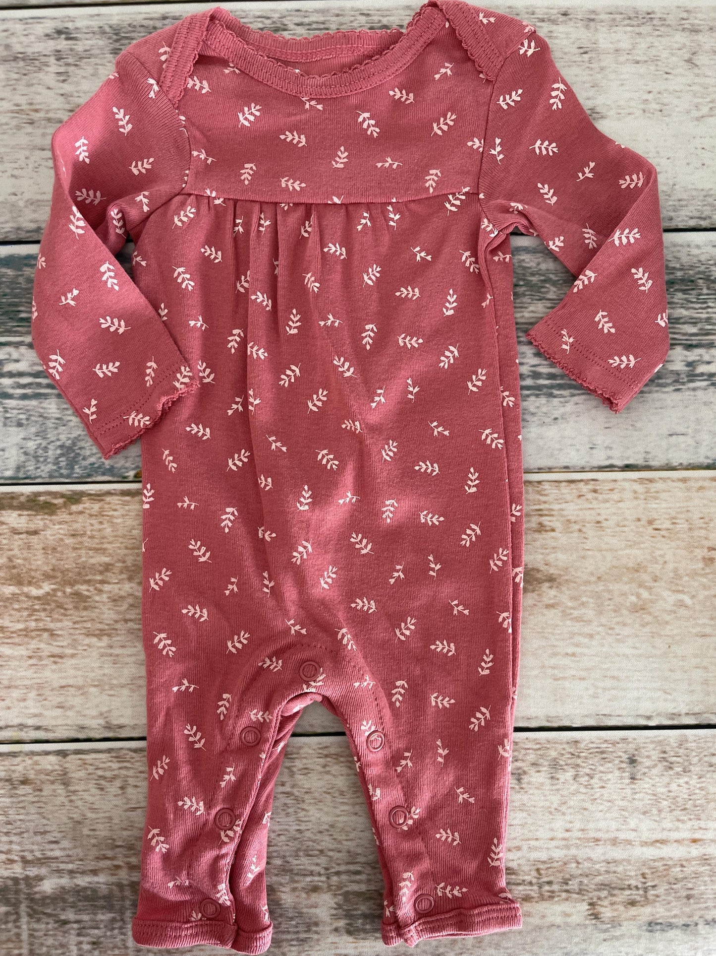 Carters Girls pink | White Long Sleeve Outfit Size: Newborn pink | White