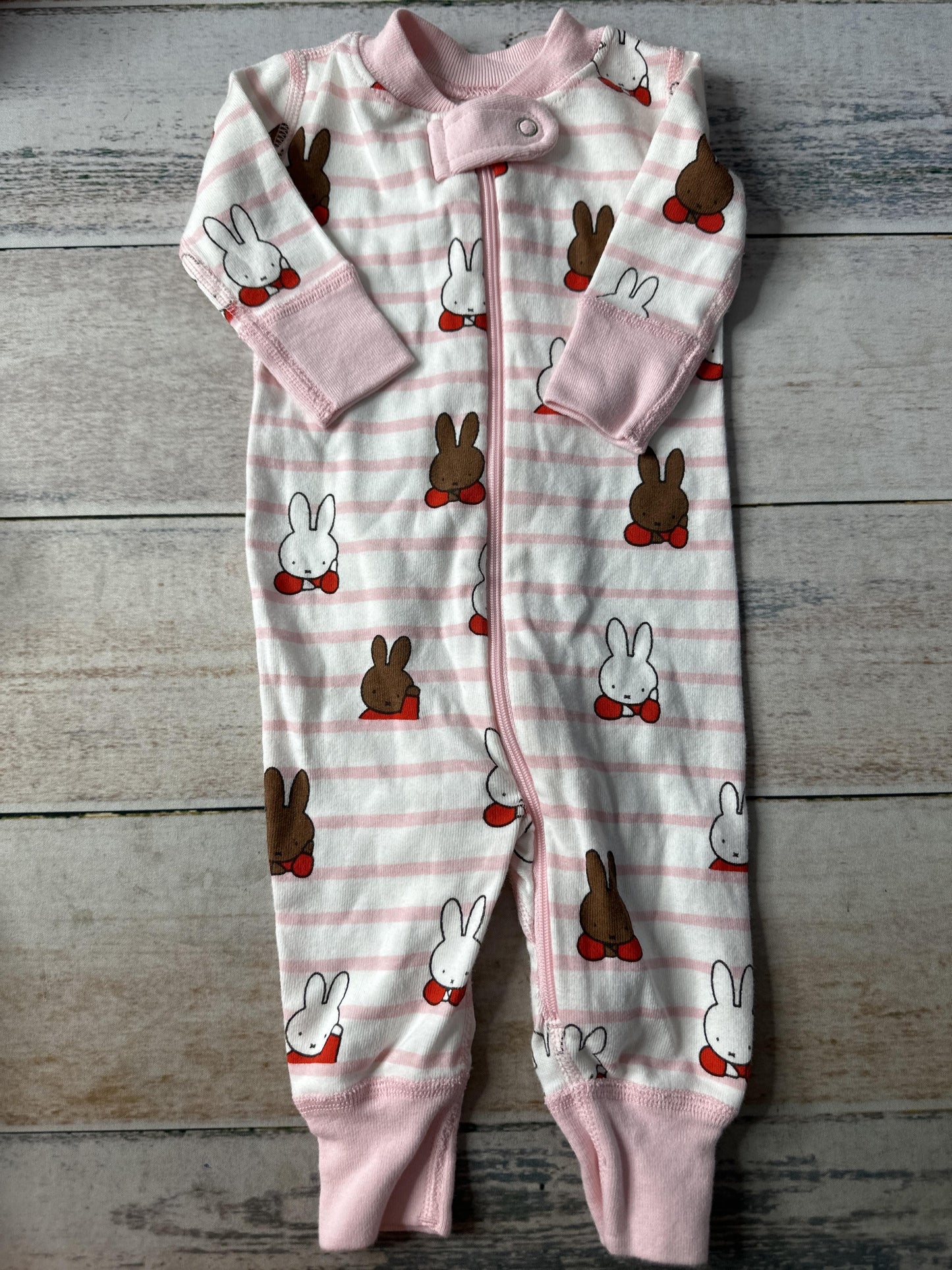 Hanna Andersson Girls pink | White Pajamas Size: 0-3 months pink | White