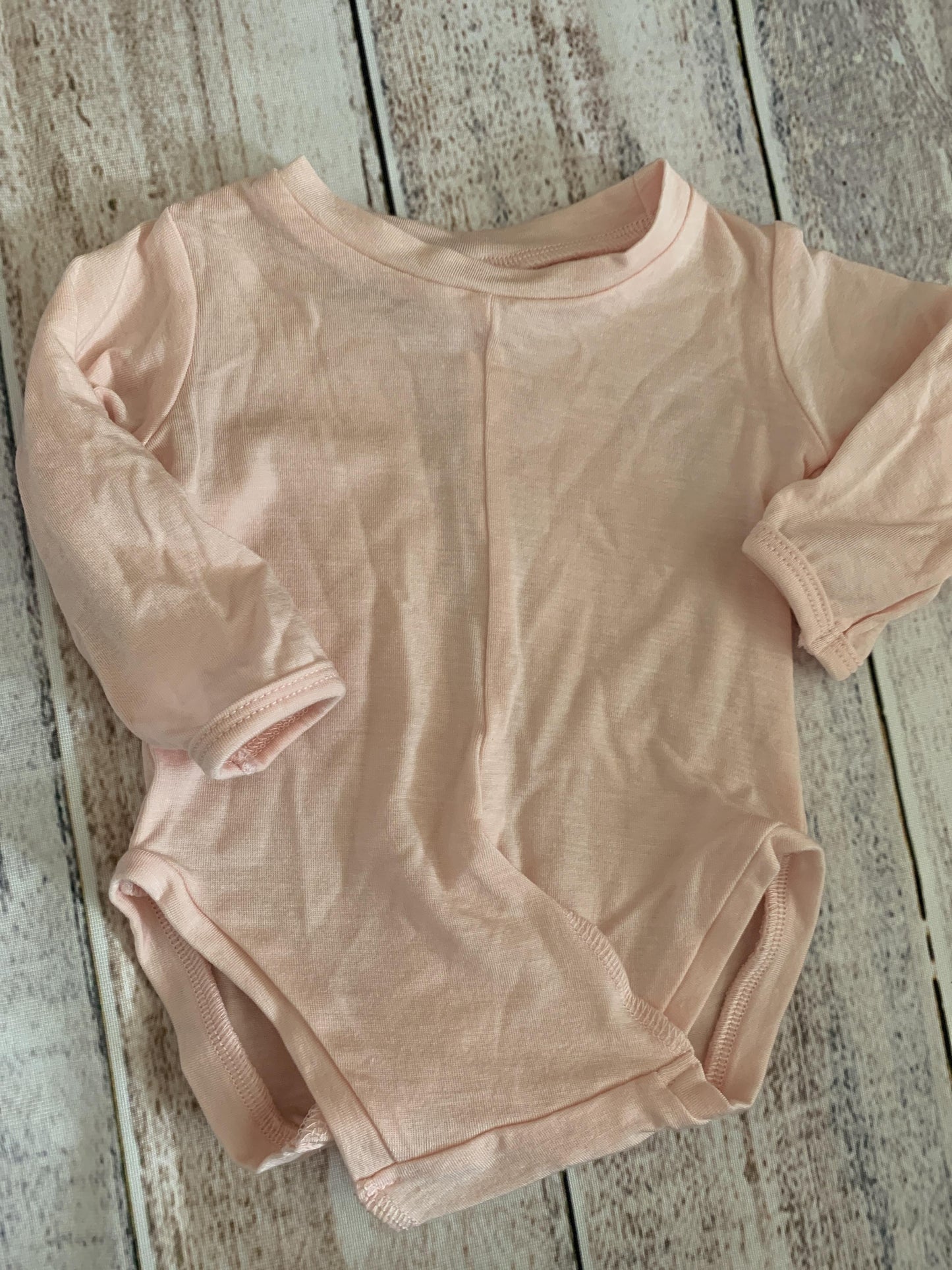 Peasy Girls pink Onesie Size: 0-3 months pink