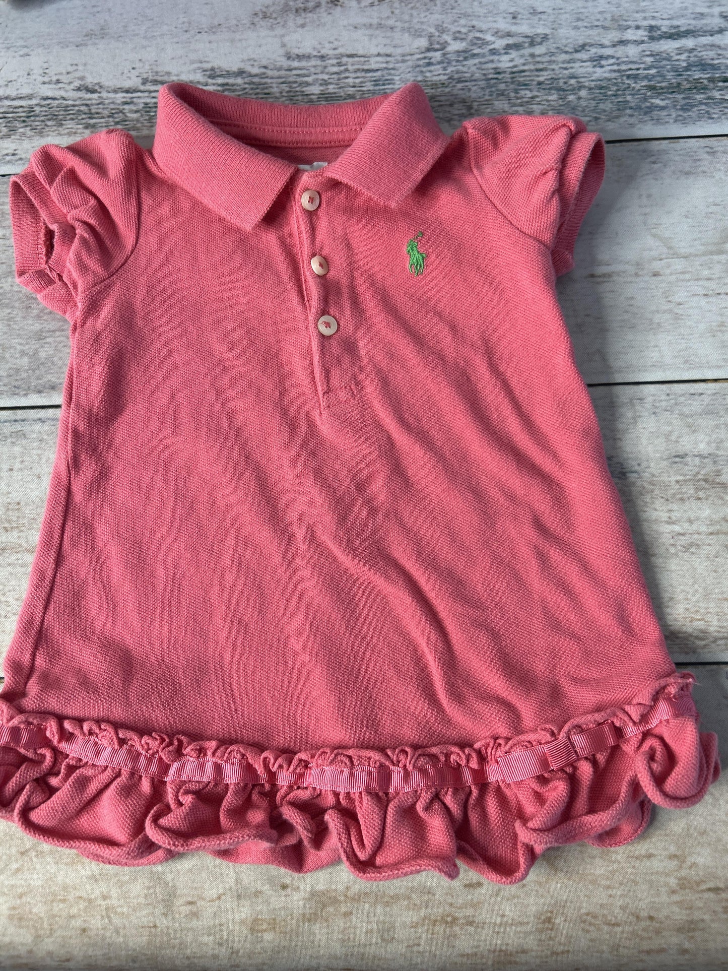 Girls pink Dress Size: 6-9 months pink