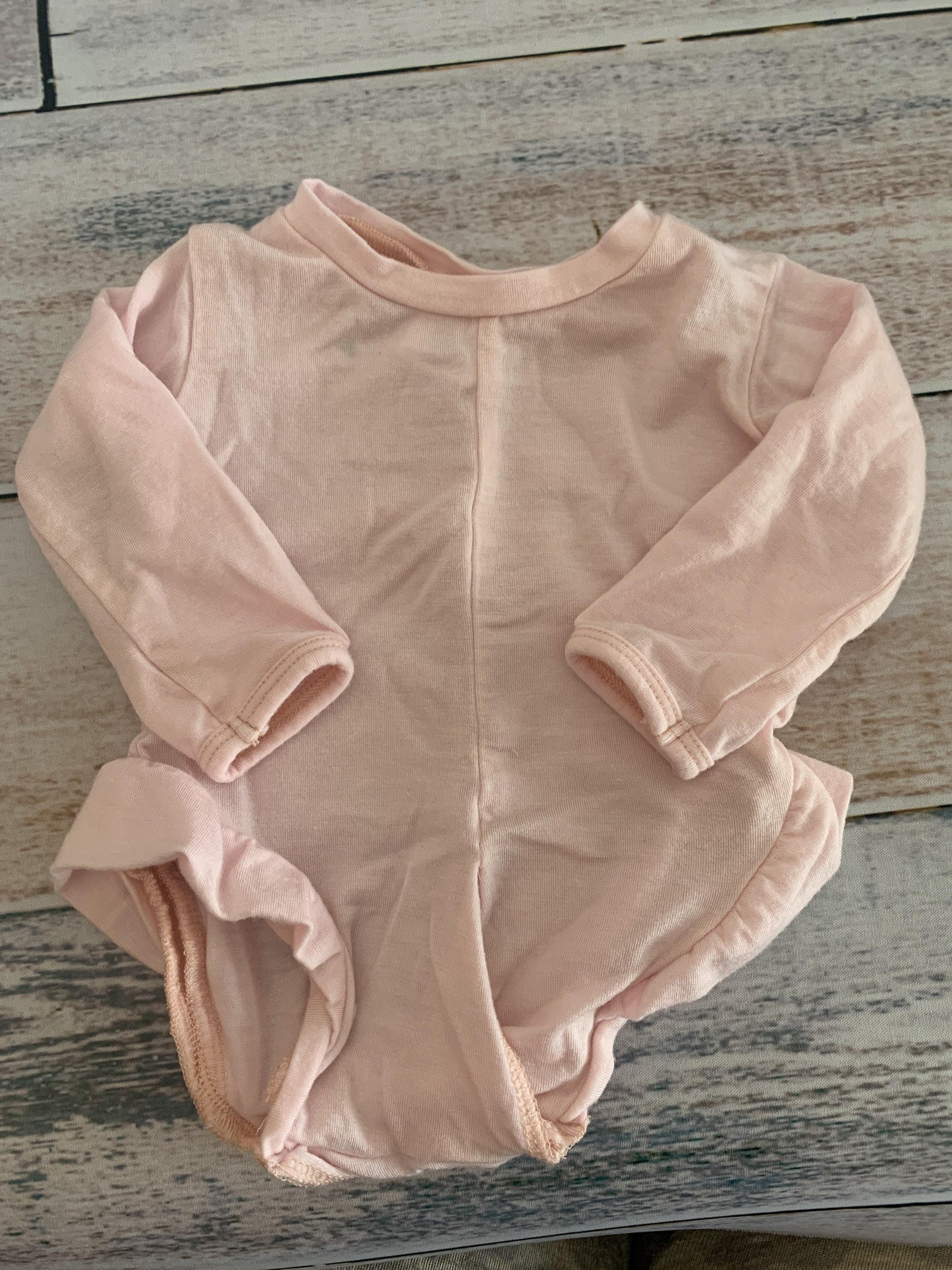 Peasy Girls pink Onesie Size: 0-3 months pink