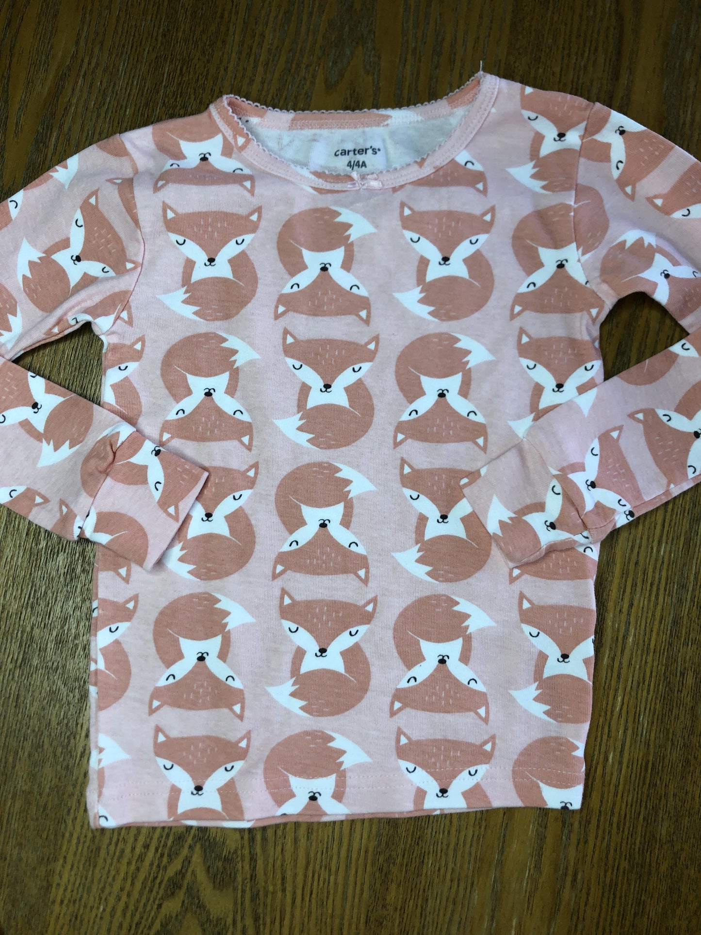 Carters Girls pink Pajamas Size: 4T pink