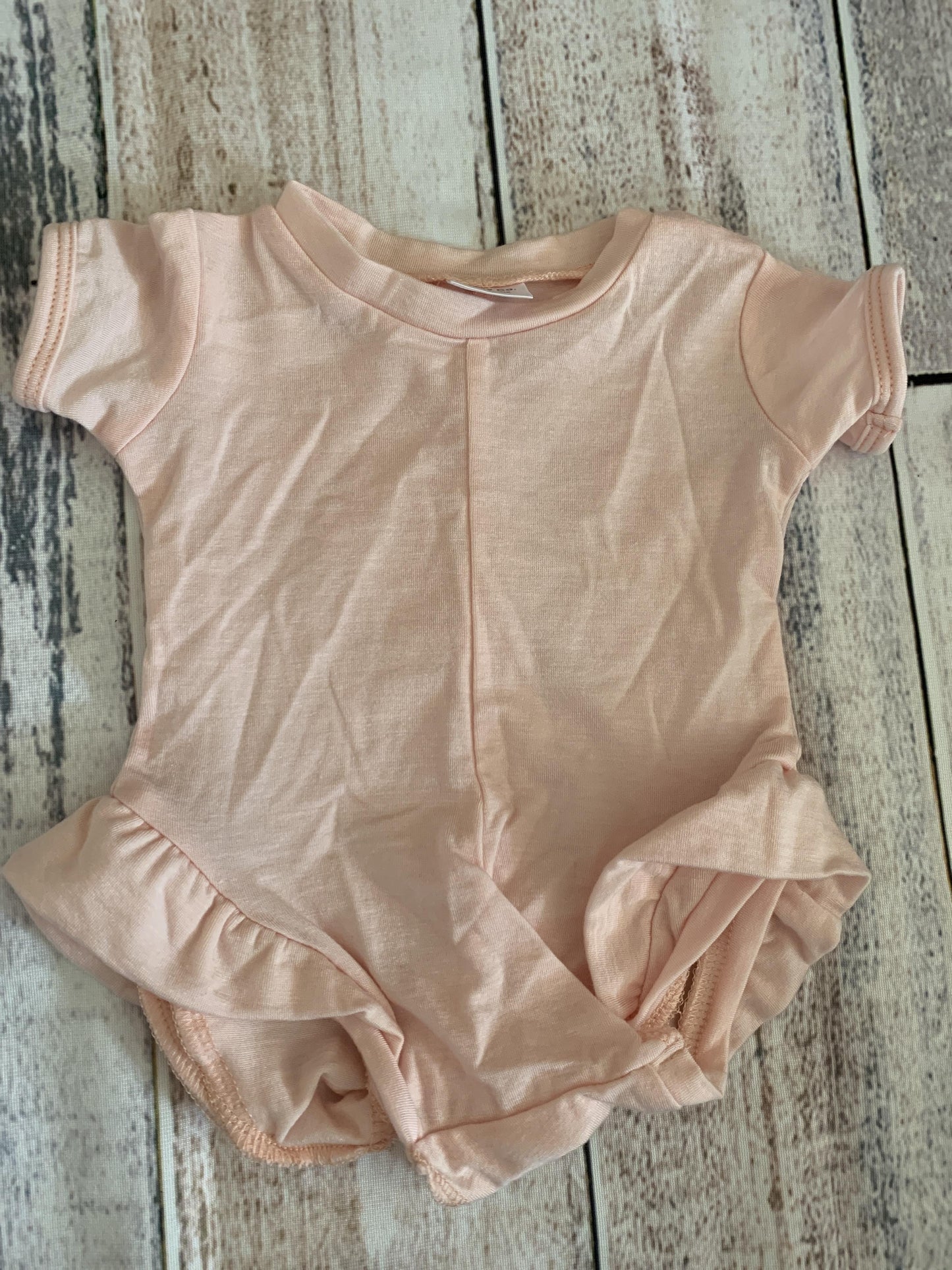 Peasy Girls pink Onesie Size: 0-3 months pink
