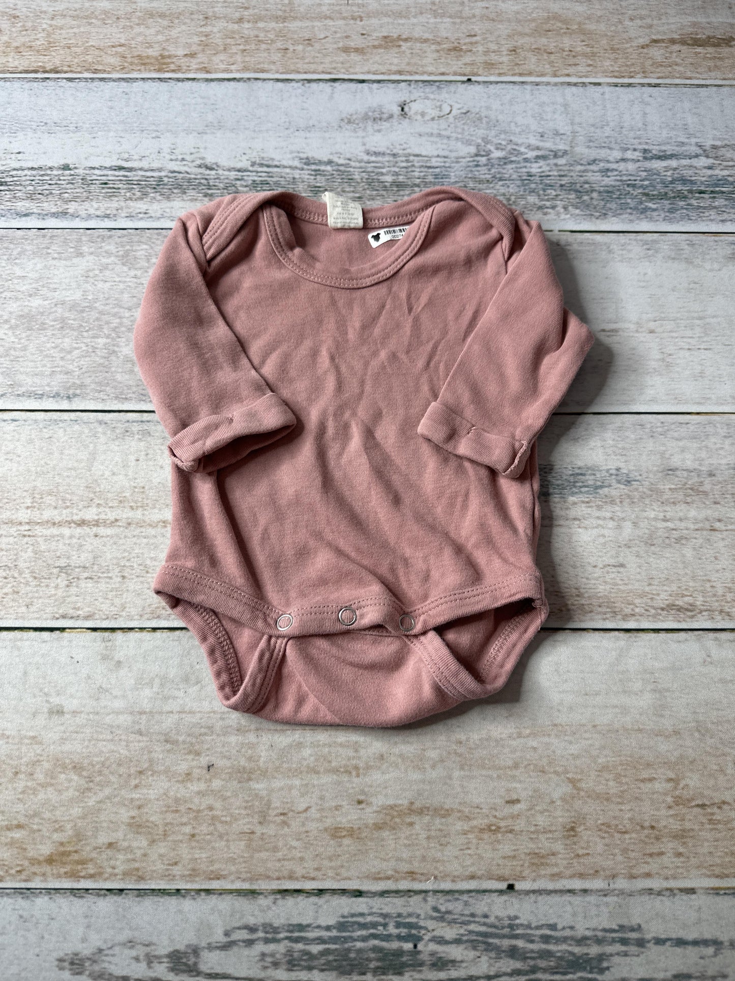 Kate Quinn Girls pink Onesie Size: 0-3 months pink