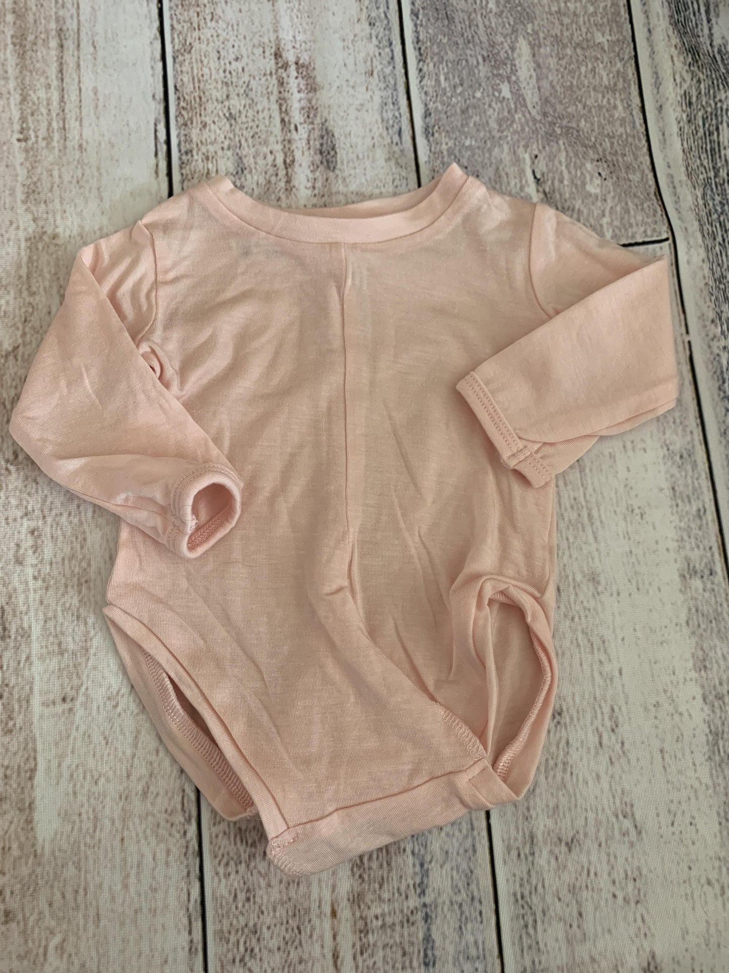 Peasy Girls pink Onesie Size: 0-3 months pink