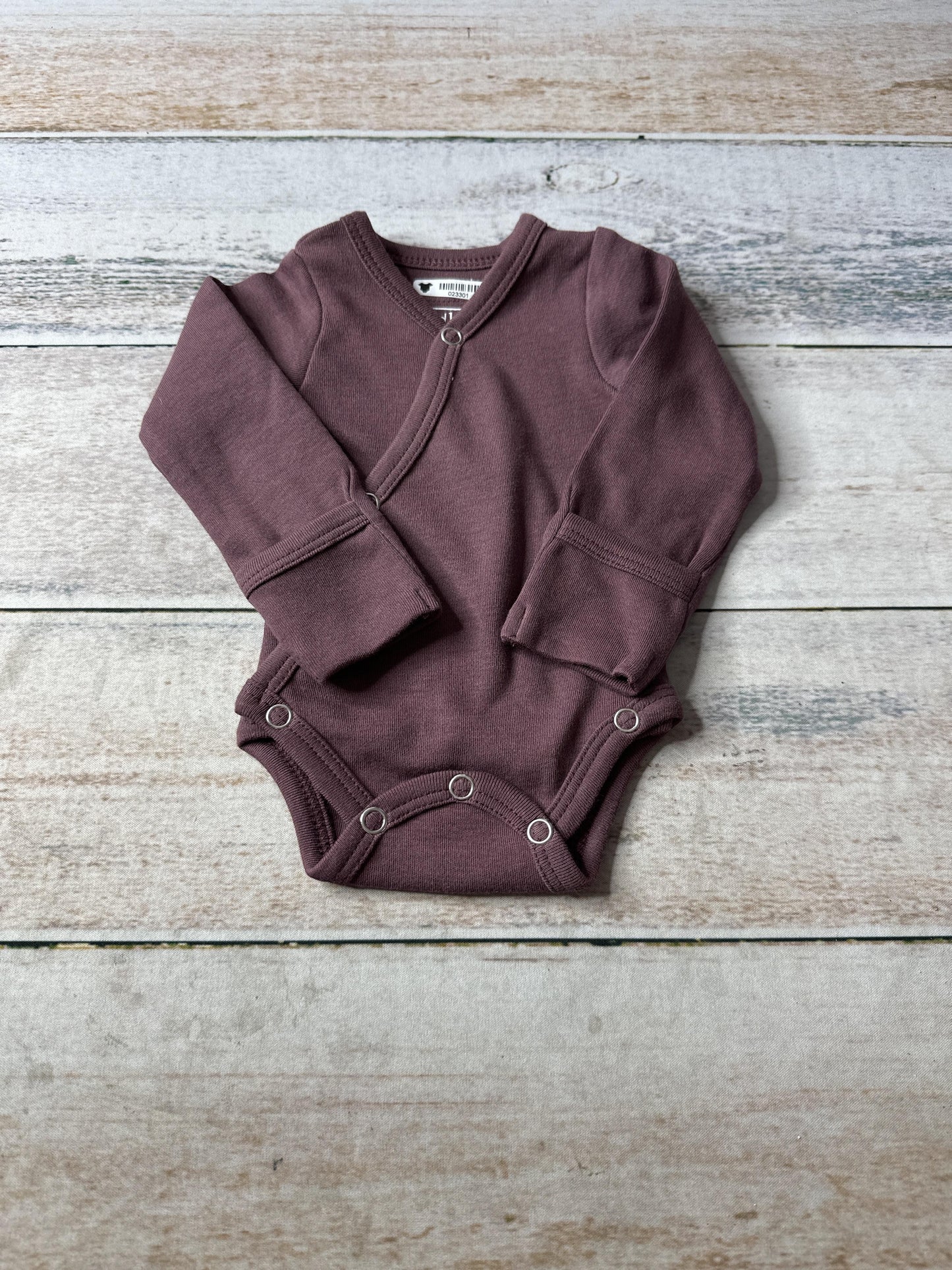 Loved Baby Unisex Onesie Size: Preemie