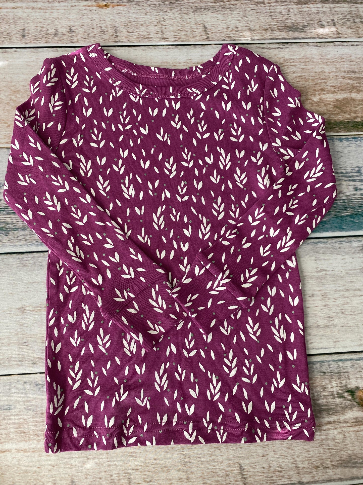 Oliver & Rain Girls purple | White | Flowers Pajamas Size: 4T purple | White | Flowers