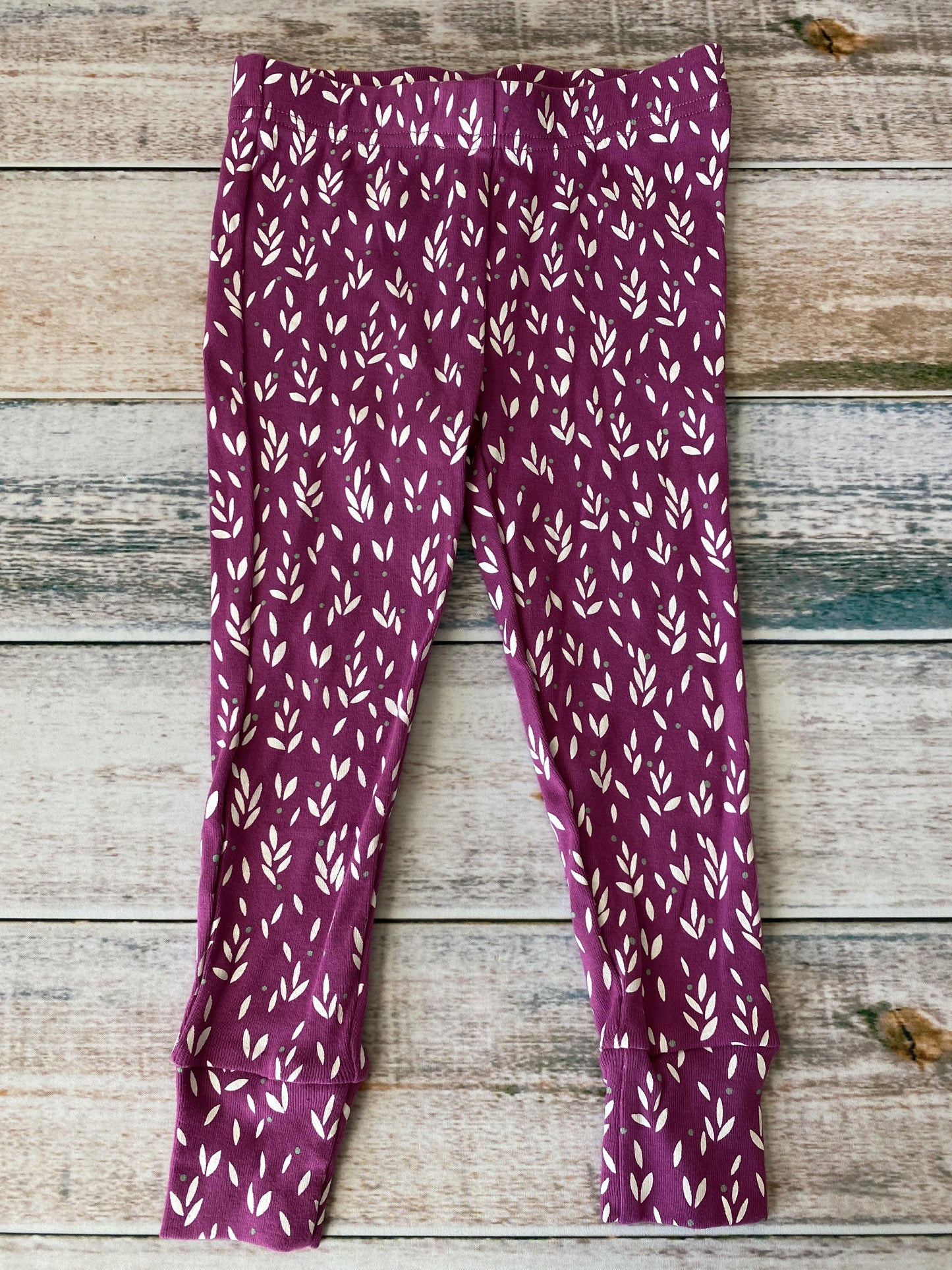 Oliver & Rain Girls purple | White | Flowers Pajamas Size: 3T purple | White | Flowers
