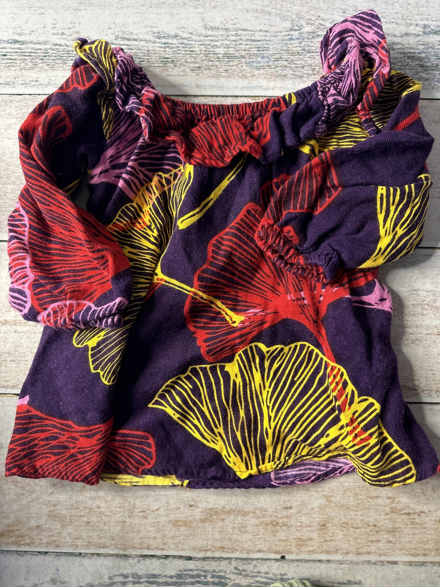 Girls purple | Yellow | pink Dress Size: 6-12 months purple | Yellow | pink