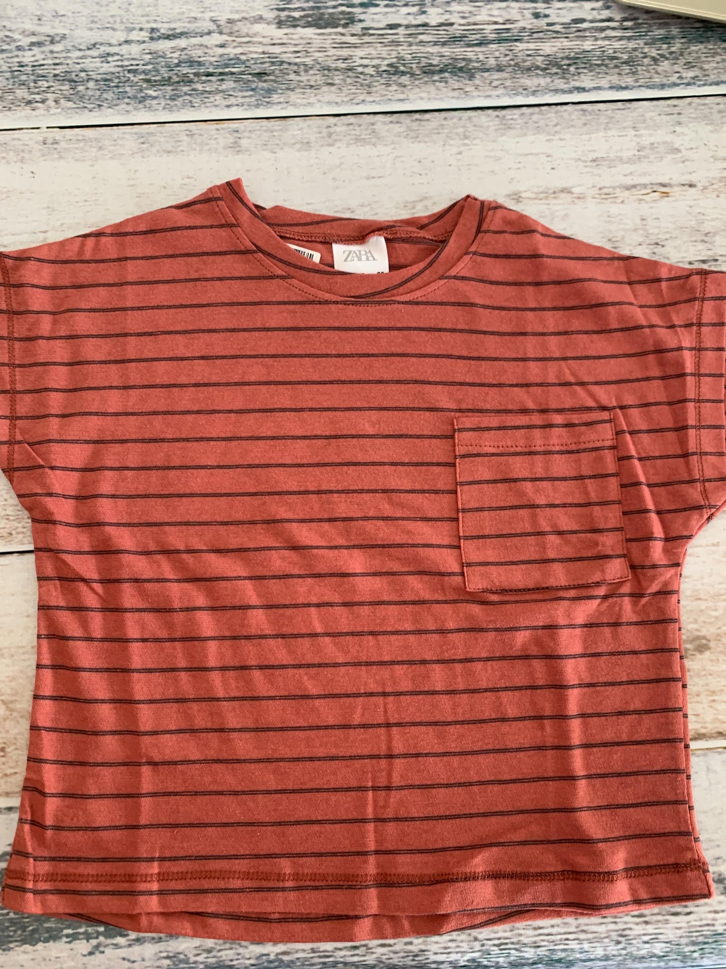 Zara Boys Red | Black | Stripe T-Shirt Size: 12-18 months Red | Black | Stripe