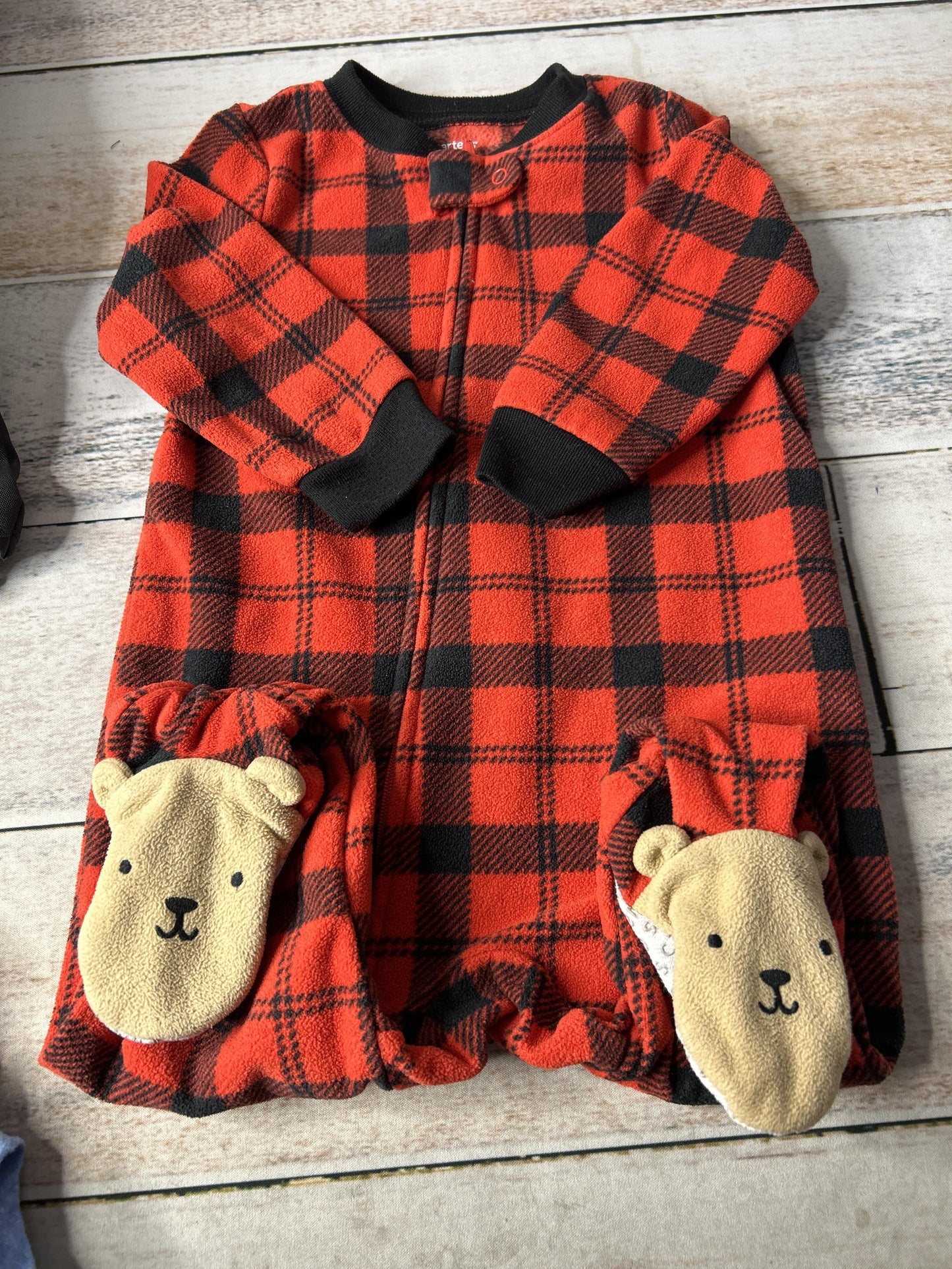 Unisex red Pajamas Size: 12 months red