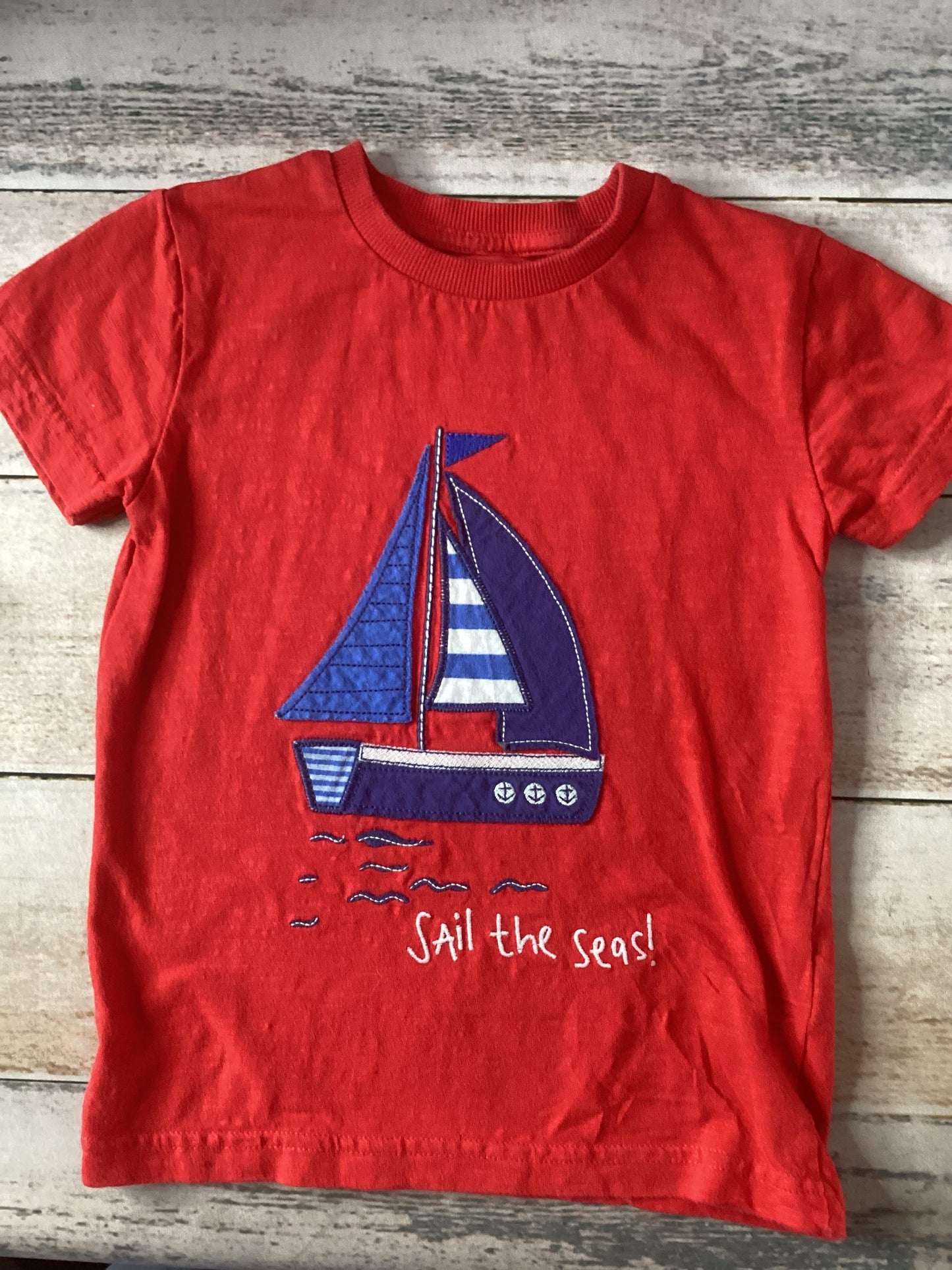 Boys Red T-Shirt Size: 3T Red