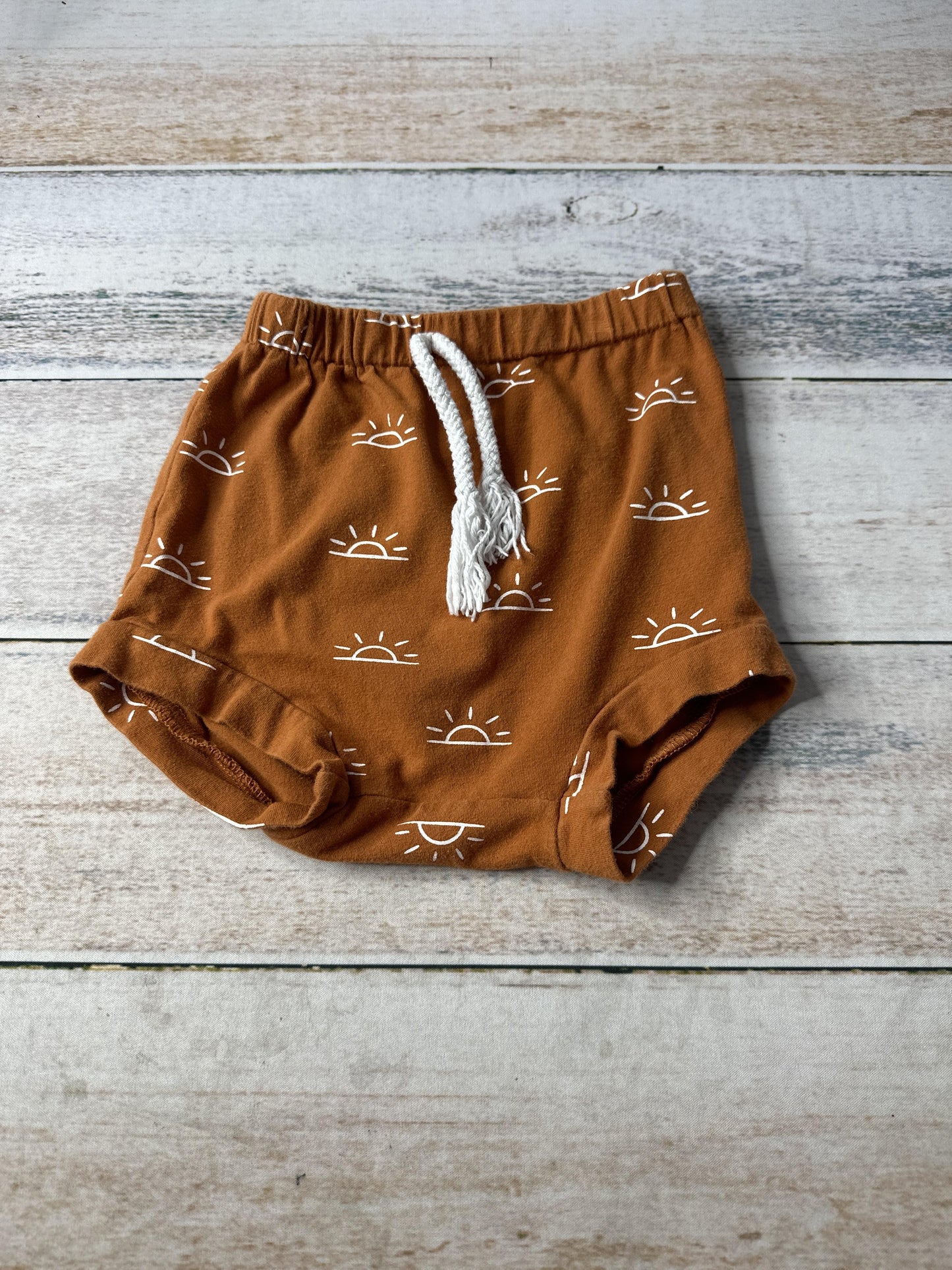 Unisex Rust | Sun Shorts Size: 18-24 months Rust | Sun
