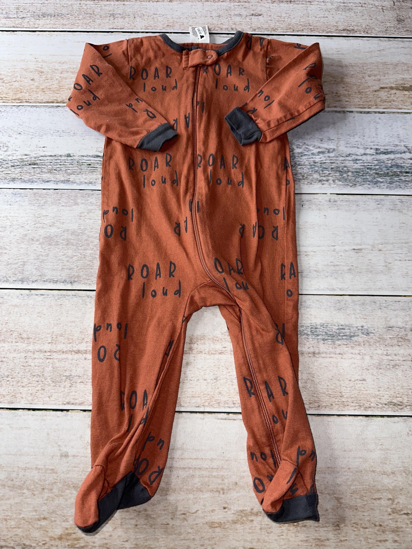 Gerber Unisex Rust Pajamas Size: 6-9 months Rust