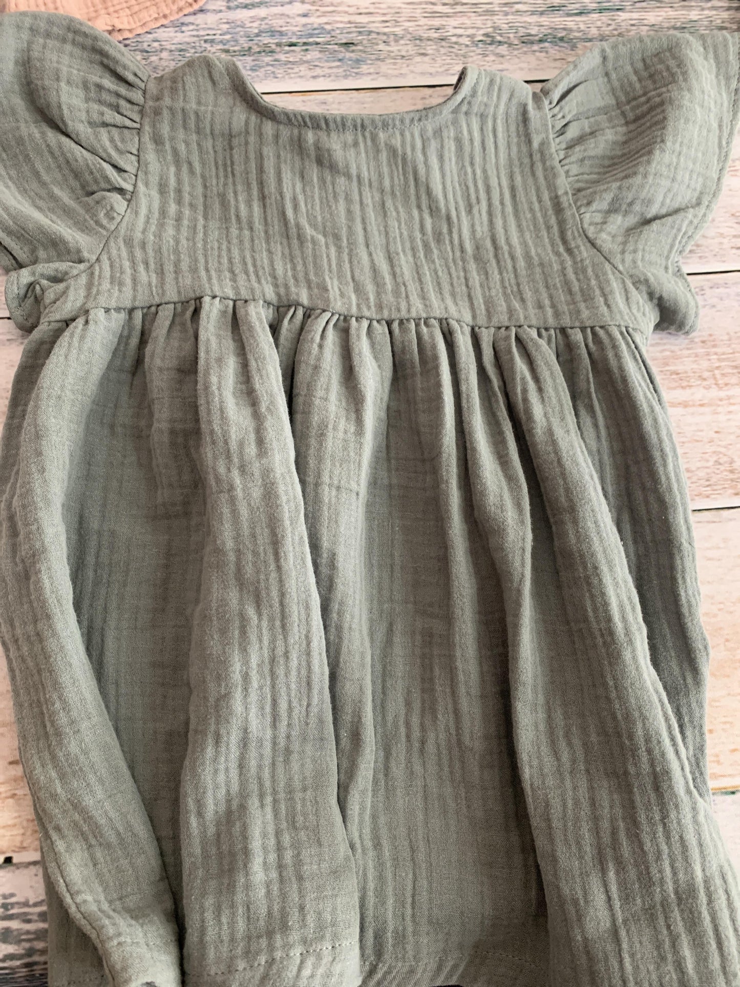 Napaani Girls Sage Dress Size: 2T Sage