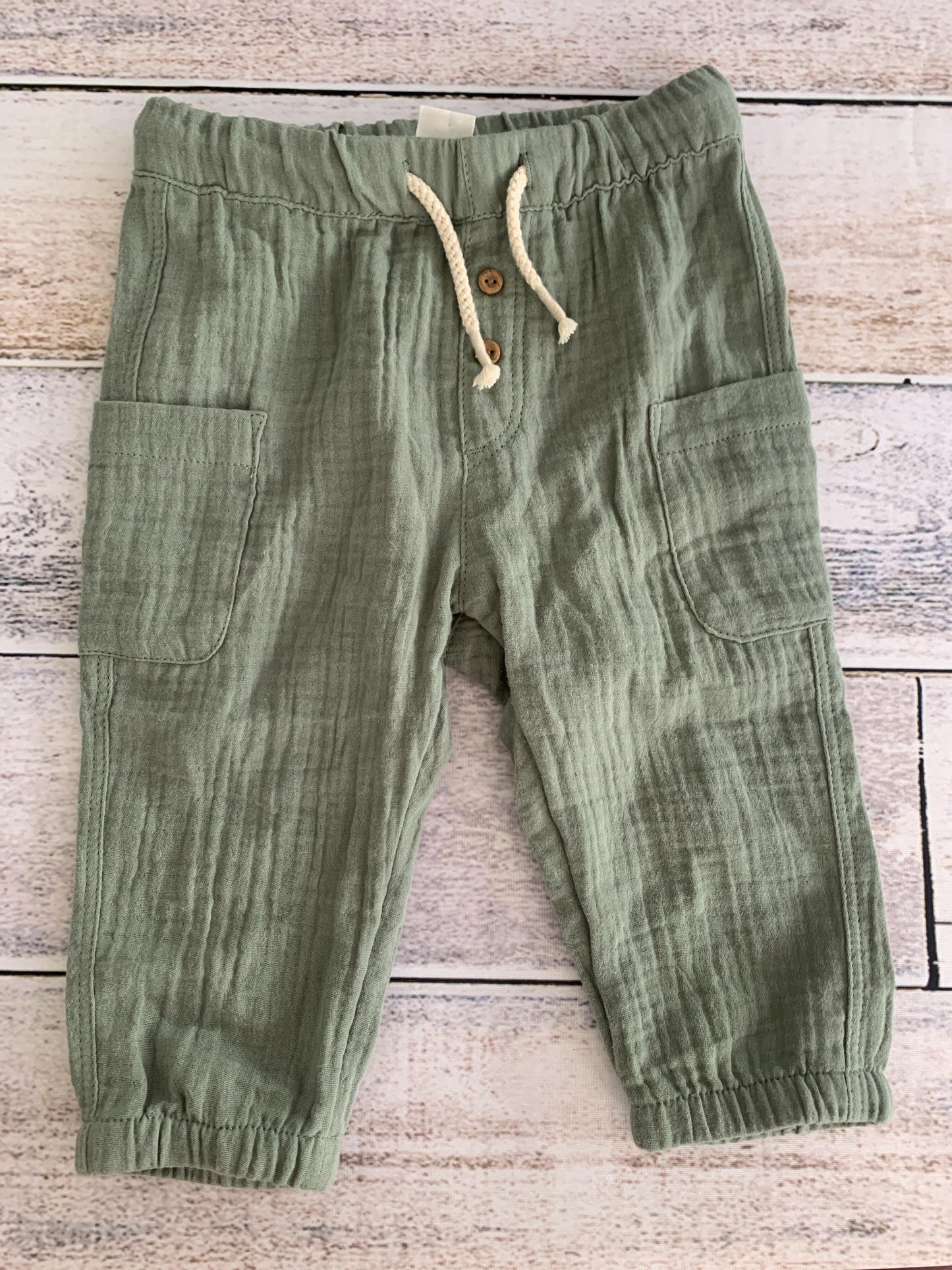 H&M Girls Sage Pants Size: 6-9 months Sage