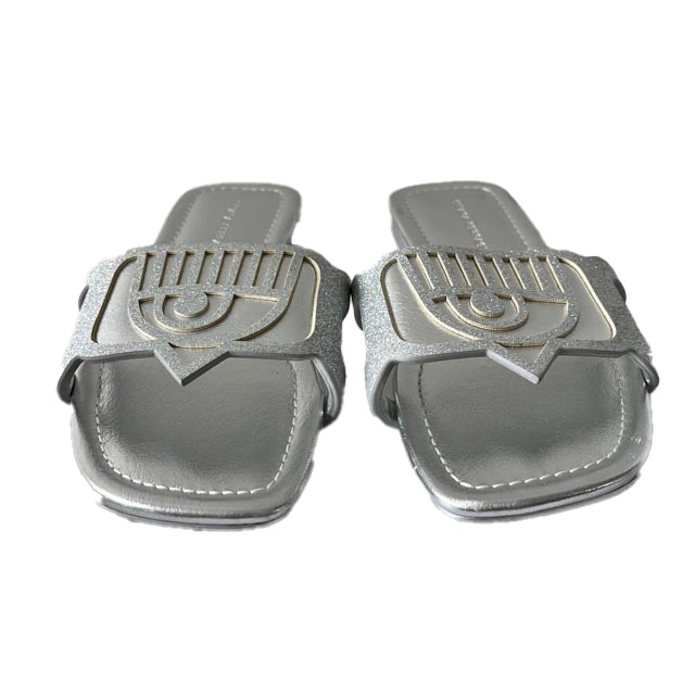 Chiara Ferragni Girls Silver Sandals Size: 1.5 Youth Silver