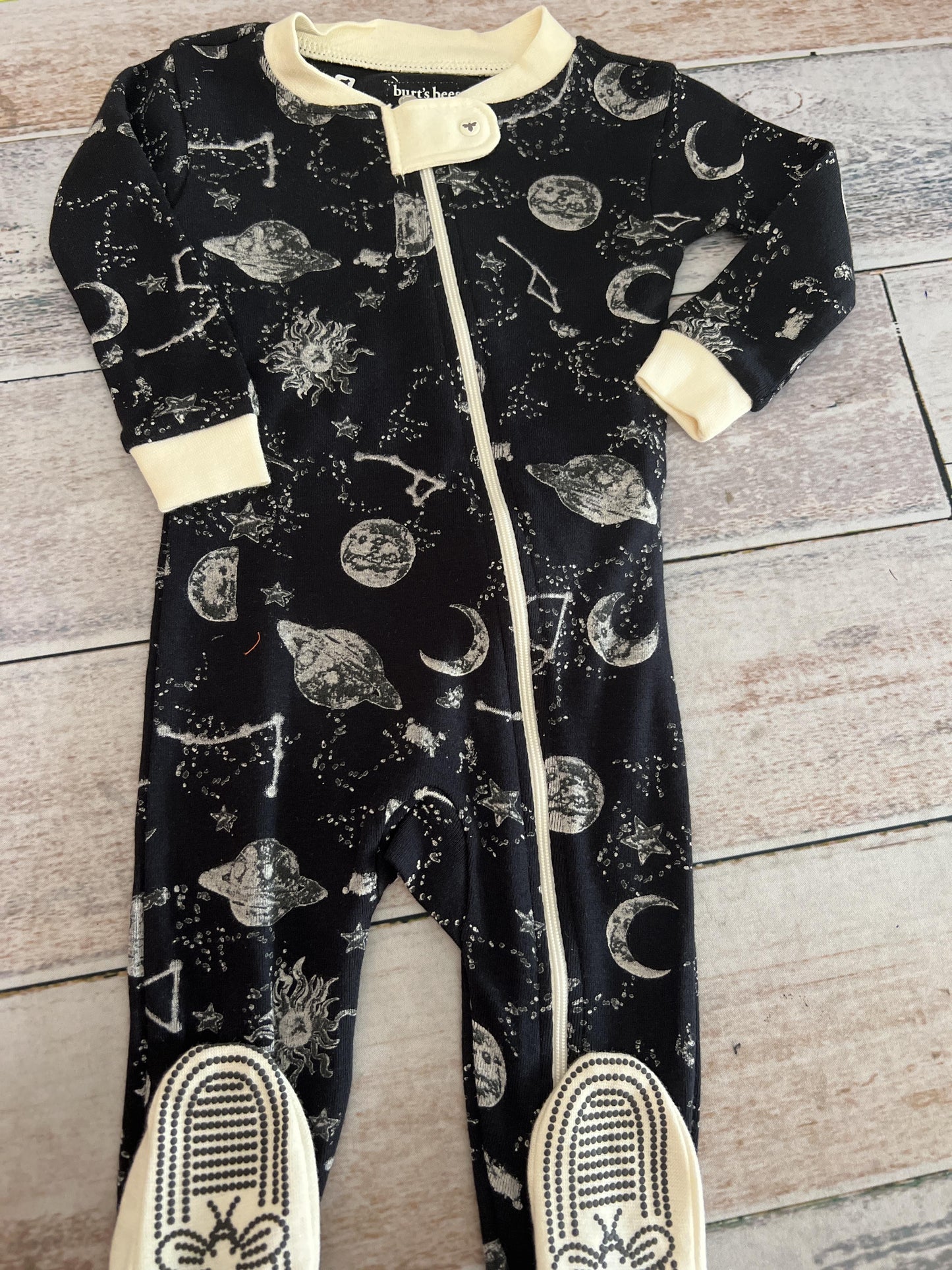 Burt's Bees Boys Space Pajamas Size: 3-6 months Space