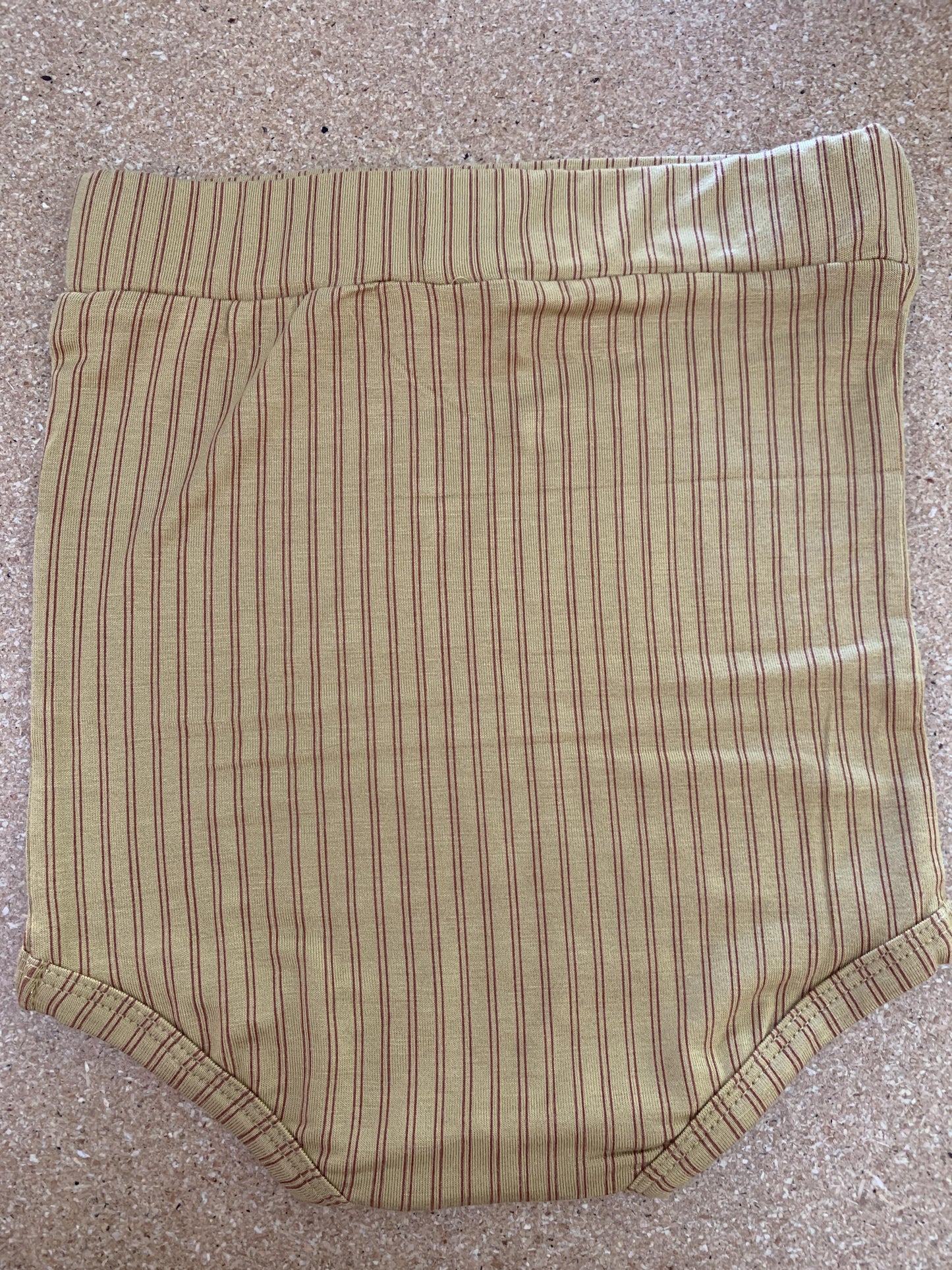 Kate Quinn Girls Striped | Red | Yellow Shirt Size: 18-24 months Striped | Red | Yellow