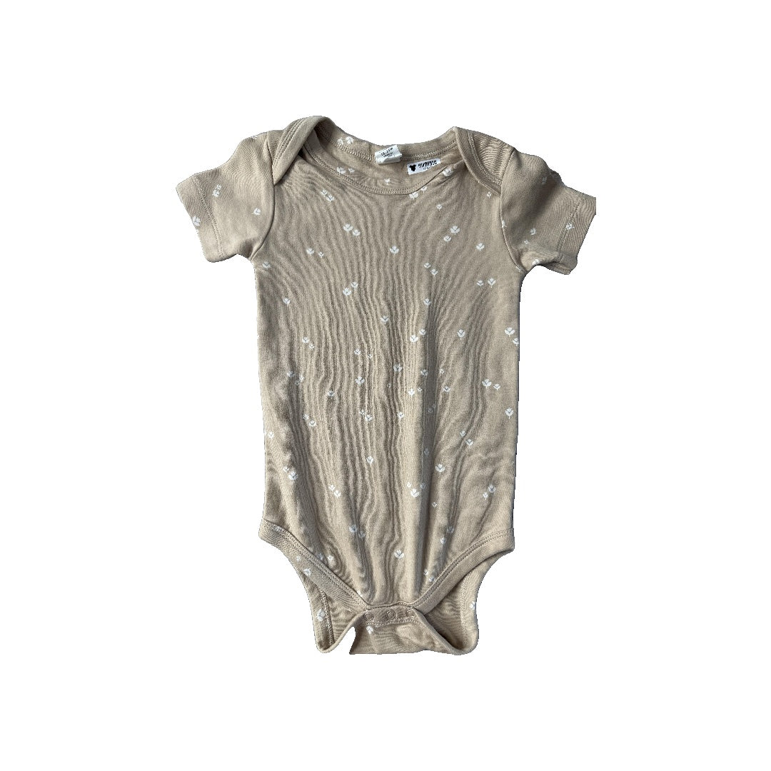 Colored Organics Girls Tan | Flowers Onesie Size: 18-24 months Tan | Flowers