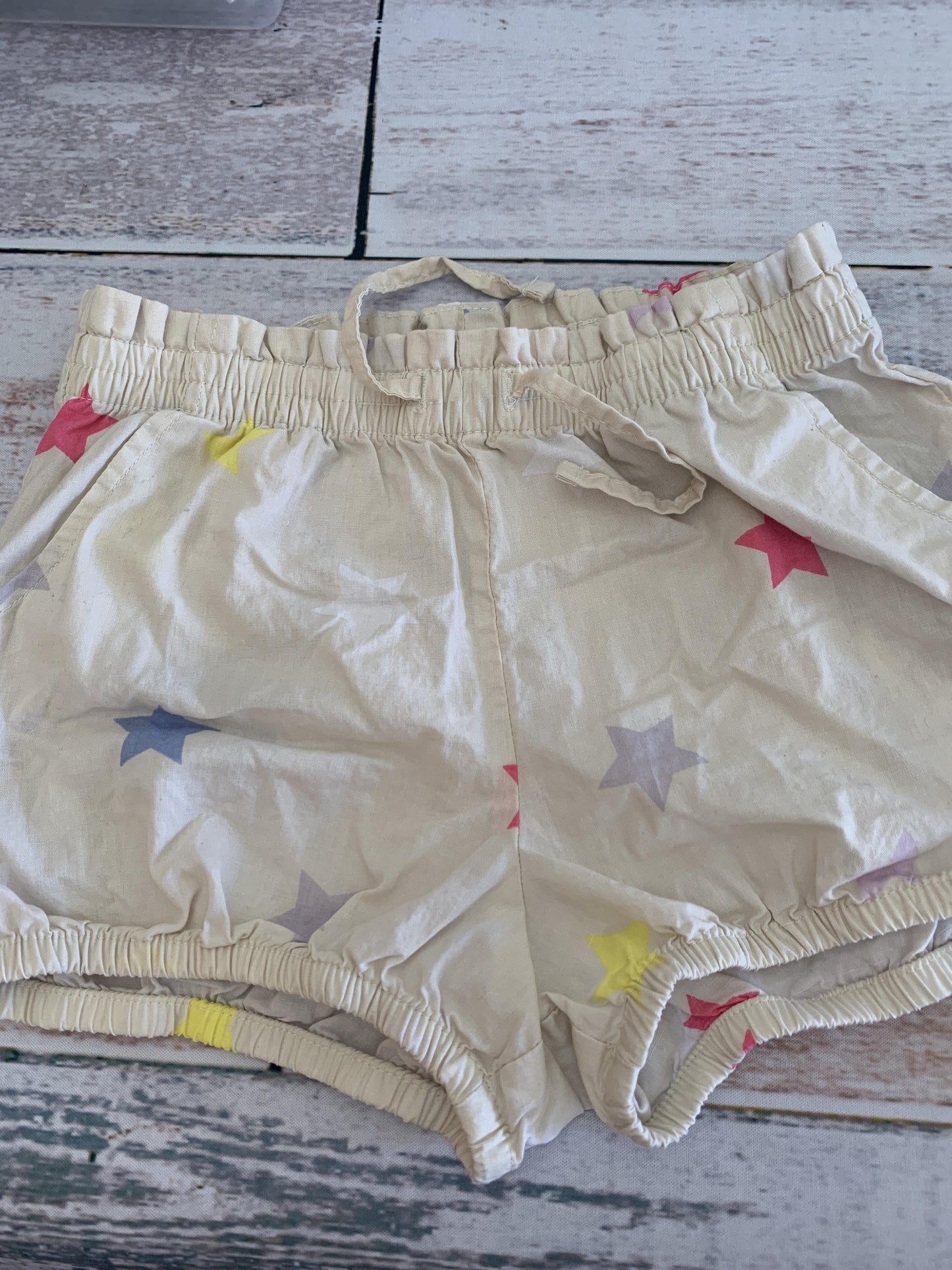 Zara Girls Tan | Stars Shorts Size: 4T Tan | Stars