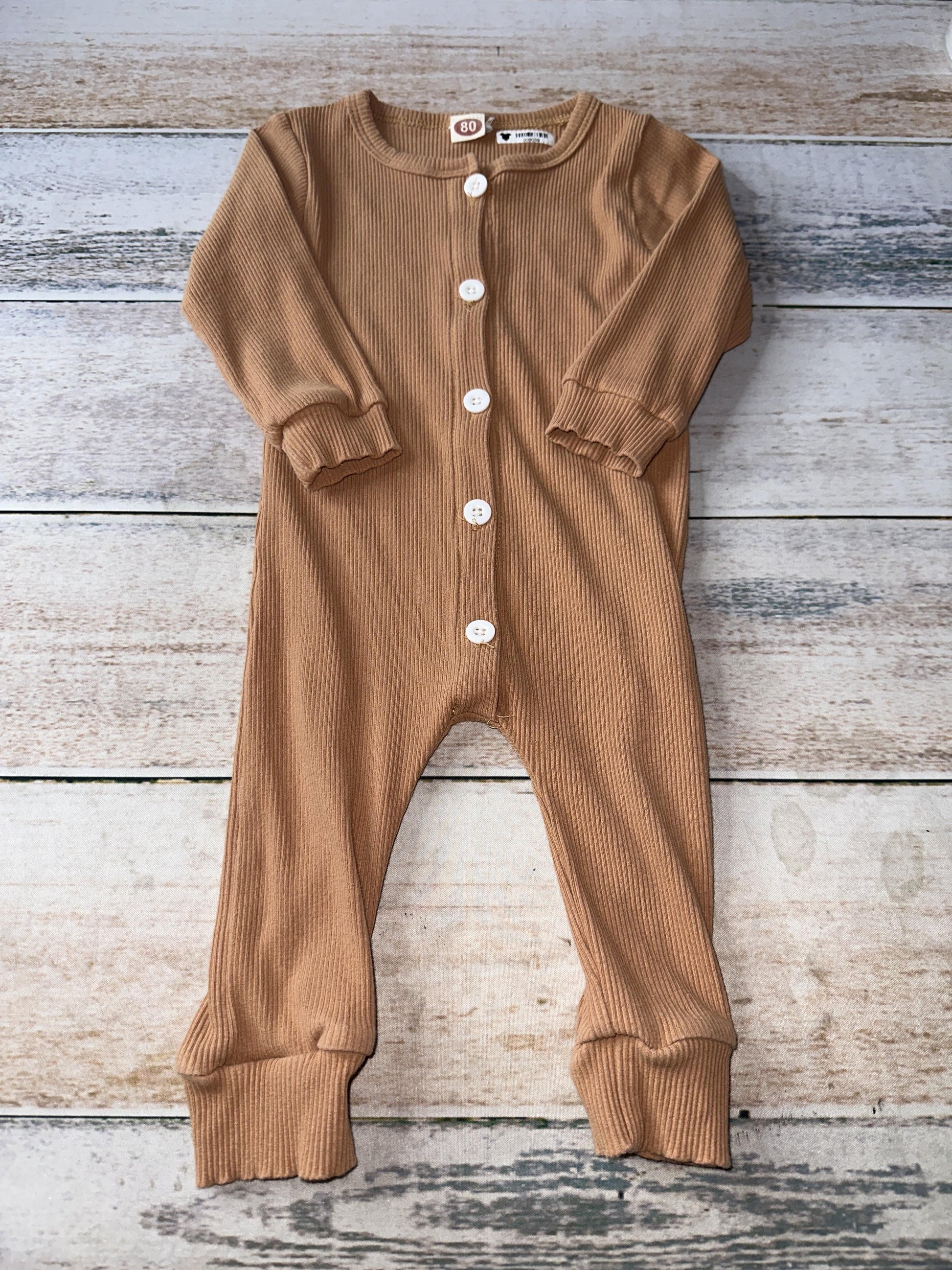 Amazon Unisex Tan Long Sleeve Outfit Size: 6-12 months Tan