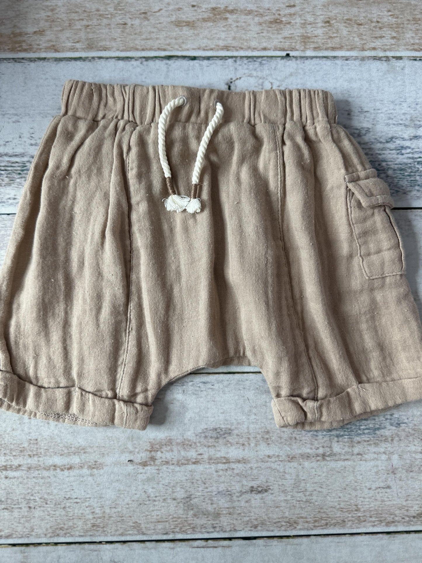 Peek Boys Tan Shorts Size: 6-12 months Tan