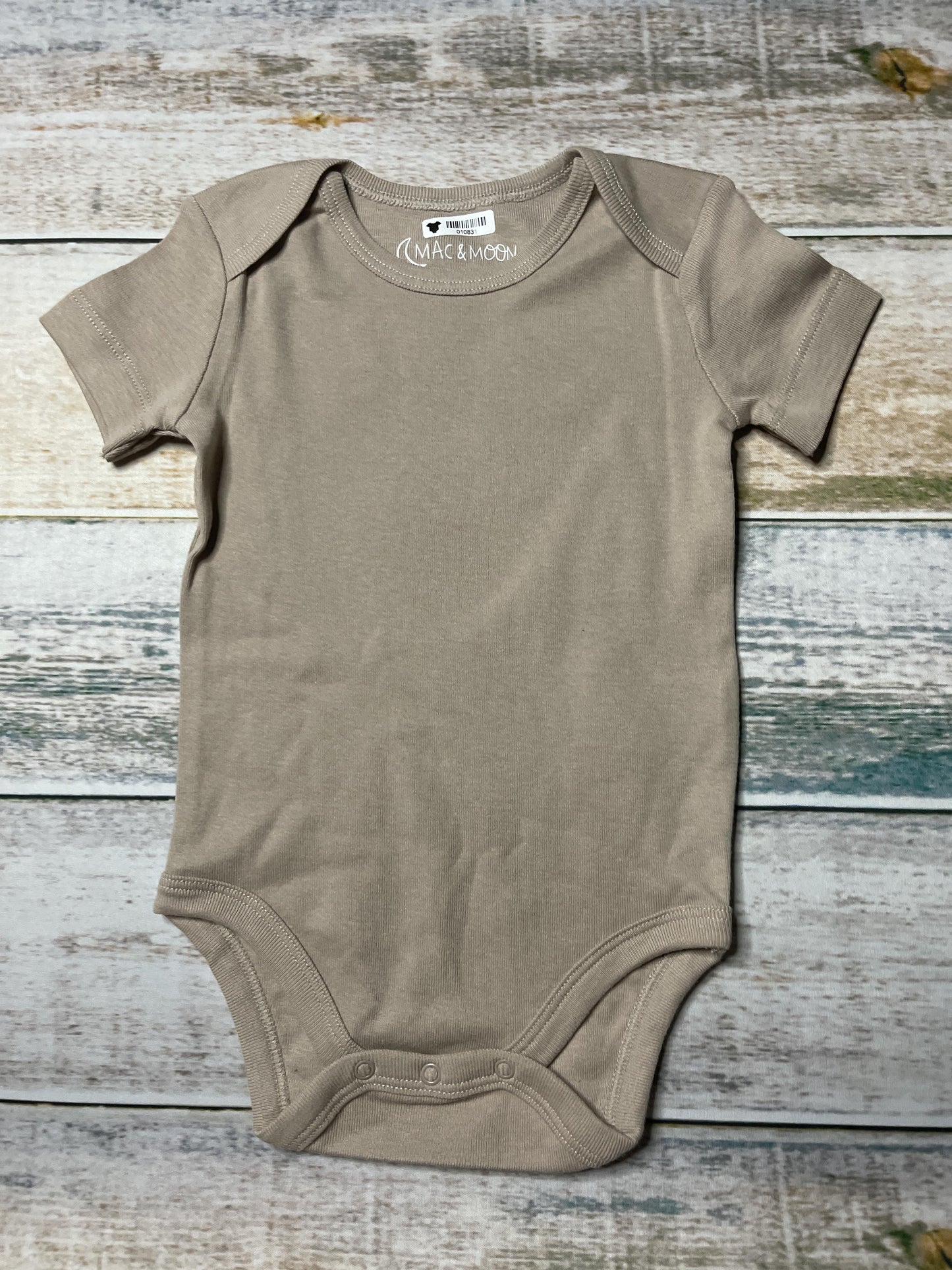 Mac & Moon Unisex Tan Onesie Size: 12 months Tan
