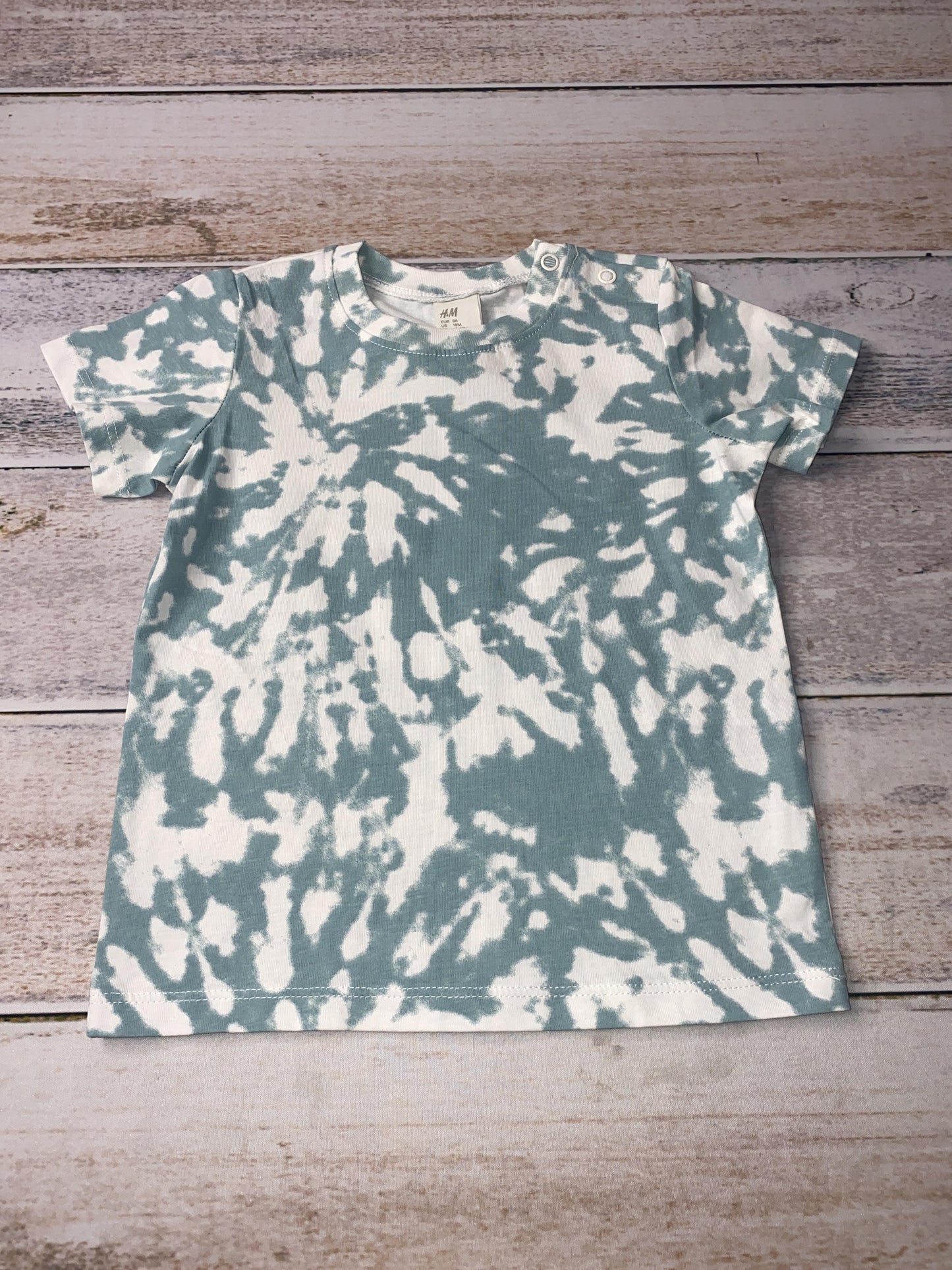 H&M Unisex Teal | Tie Dye T-Shirt Size: 12-18 months Teal | Tie Dye