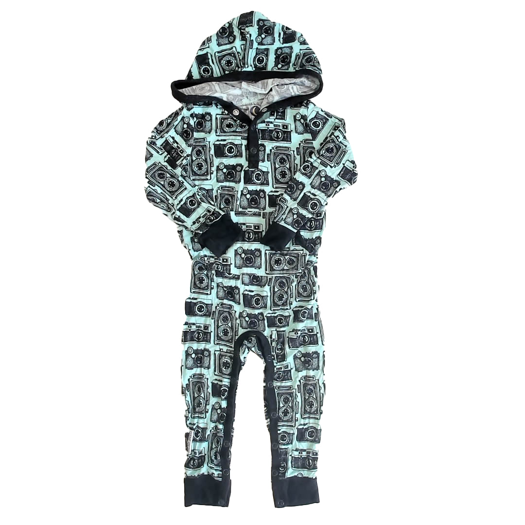 Dream Jamms Boys Turquoise | Black Cameras 1-piece Non-footed Pajamas Size: 12-18 Months Turquoise | Black Cameras