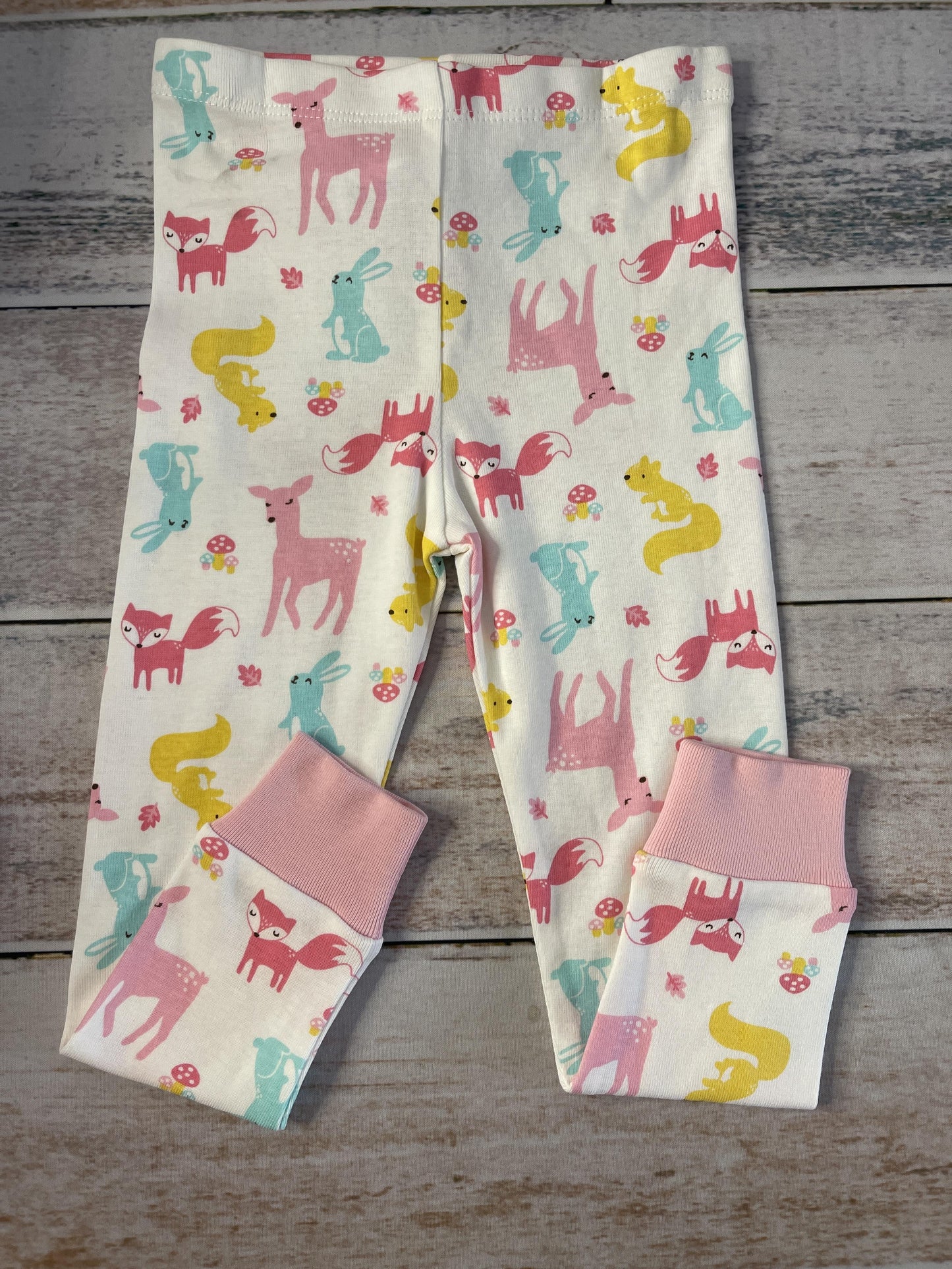 Little Me Girls White | animals | Yellow | Light Blue | pink Pajamas Size: 2T White | animals | Yellow | Light Blue | pink