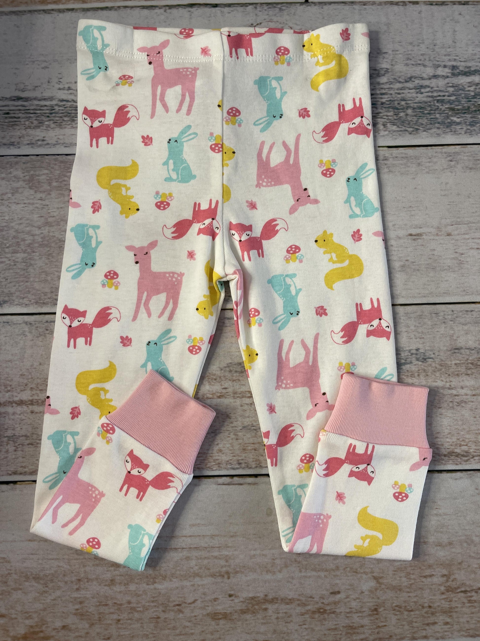 Little Me Girls White | animals | Yellow | Light Blue | pink Pajamas Size: 2T White | animals | Yellow | Light Blue | pink